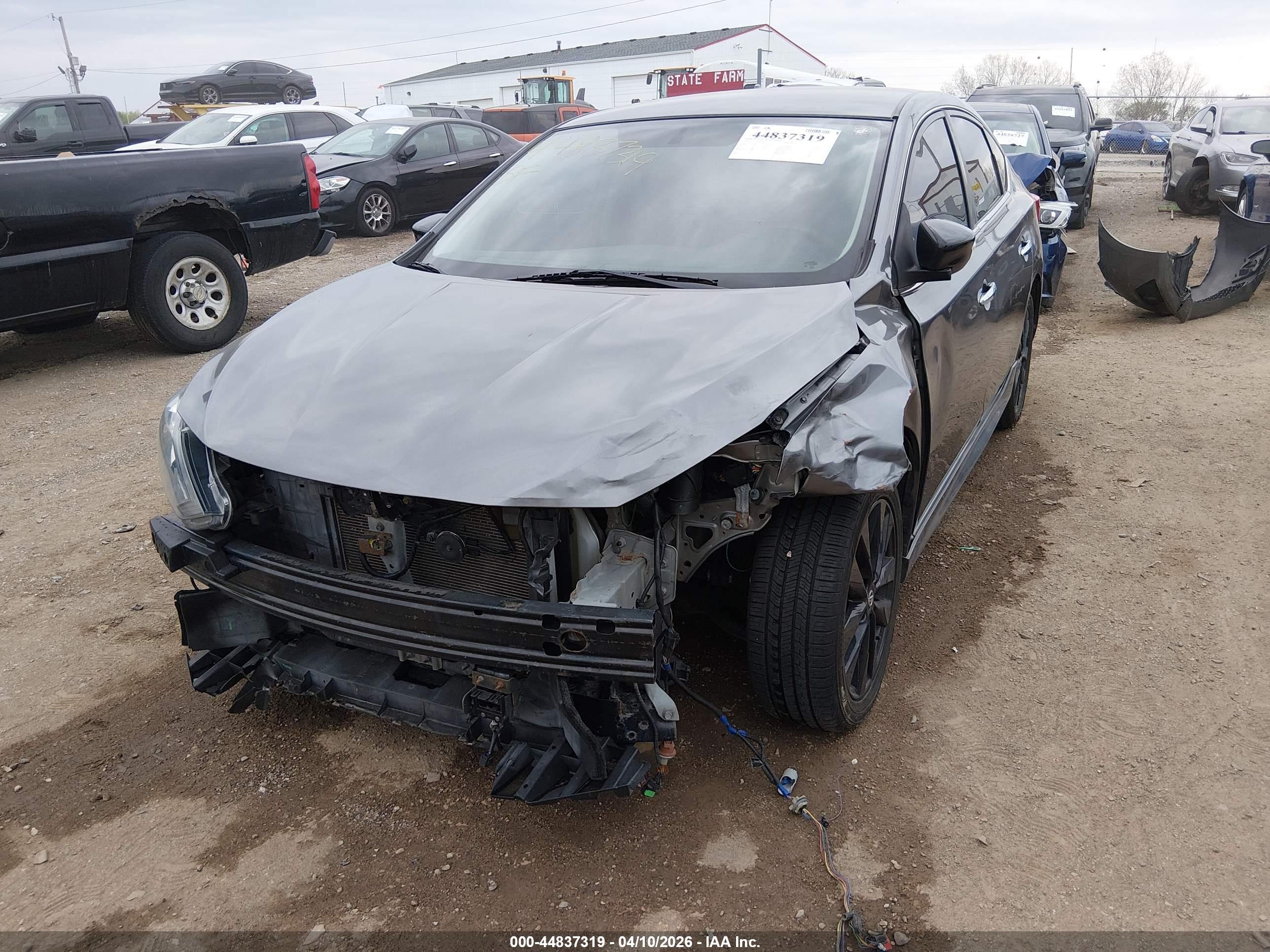 NISSAN SENTRA image 2