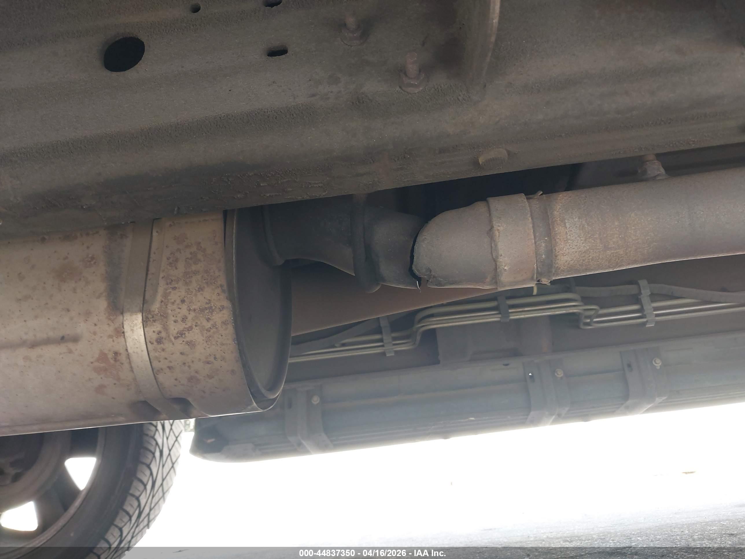 FORD EXCURSION image 6
