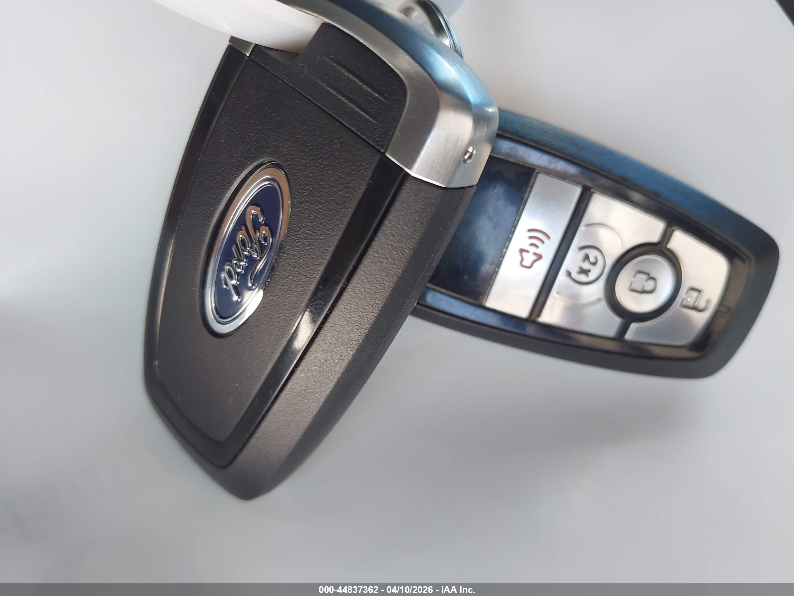 FORD ESCAPE image 11