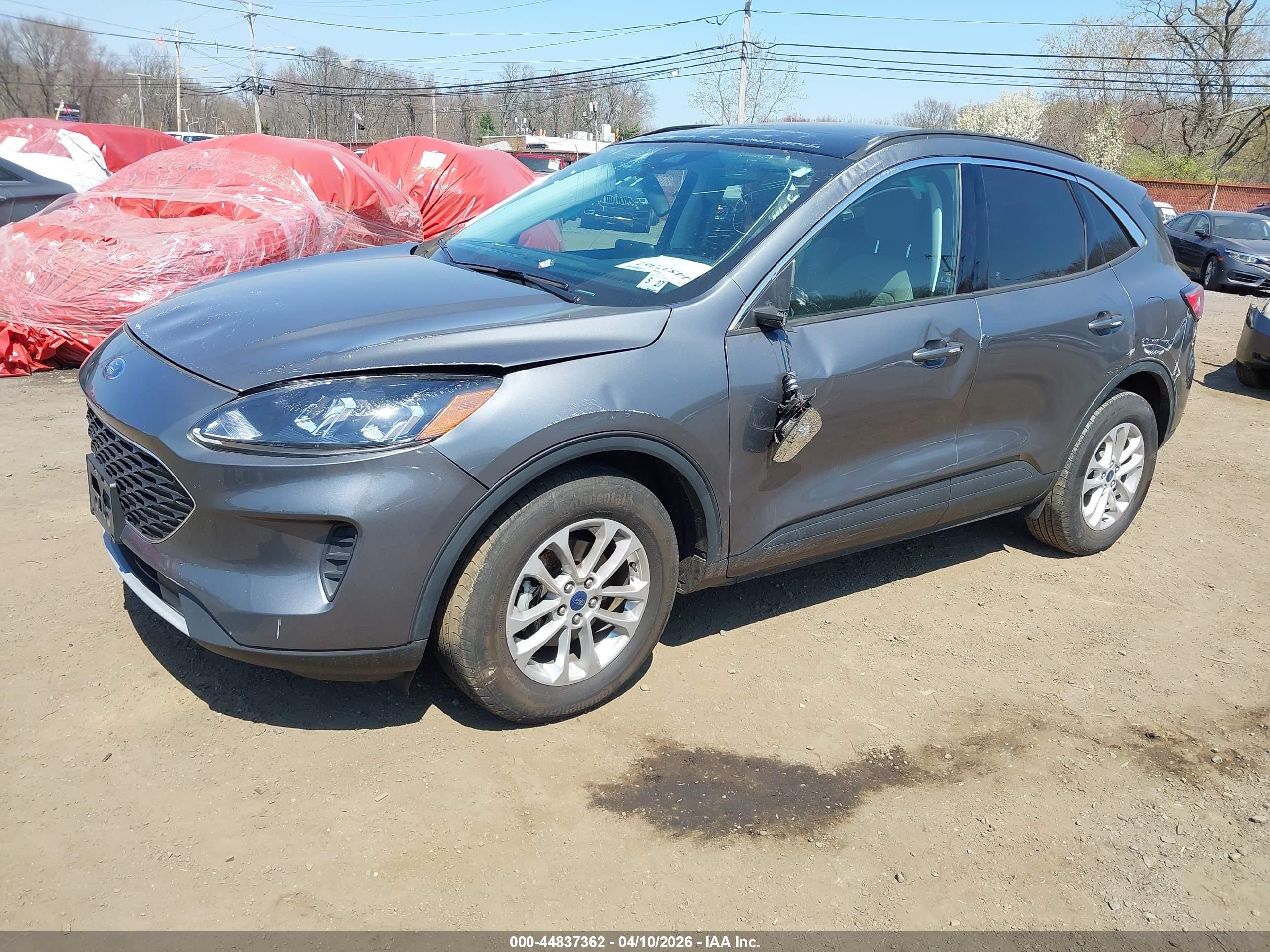 FORD ESCAPE image 2