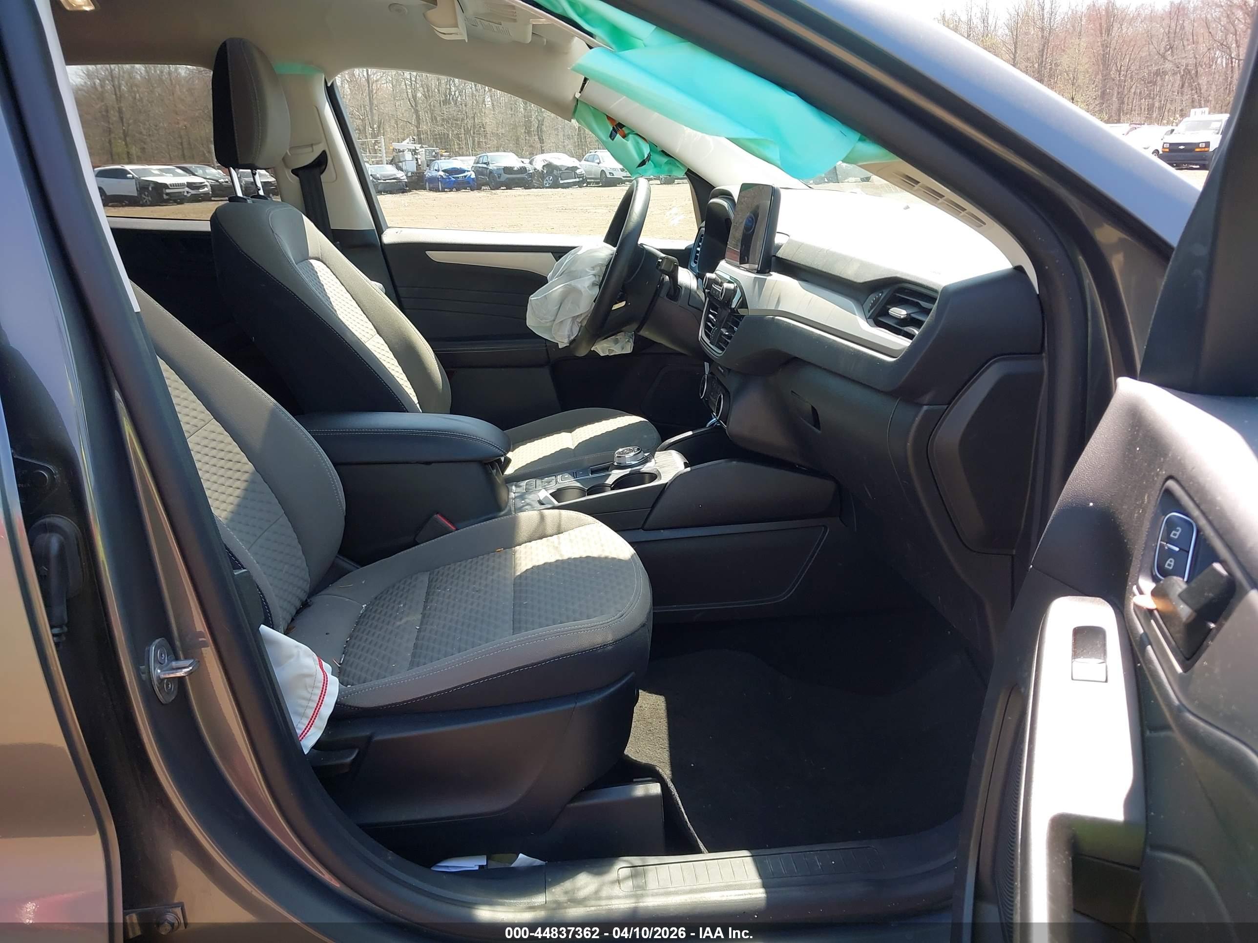 FORD ESCAPE image 5