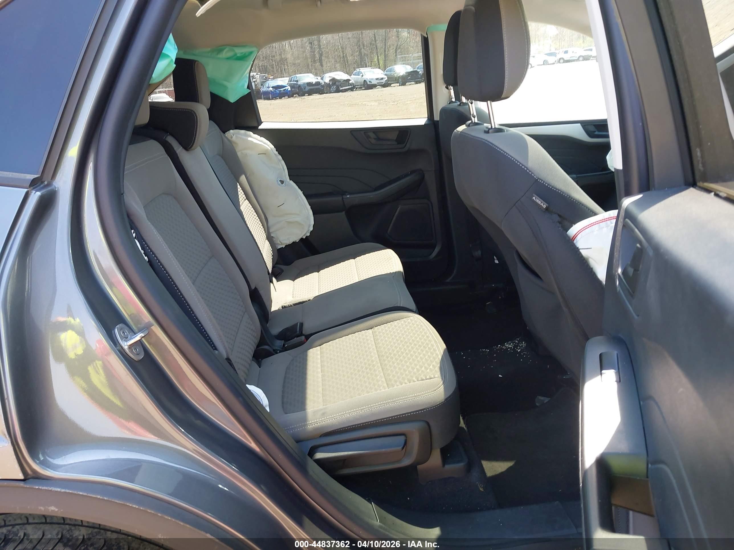 FORD ESCAPE image 8