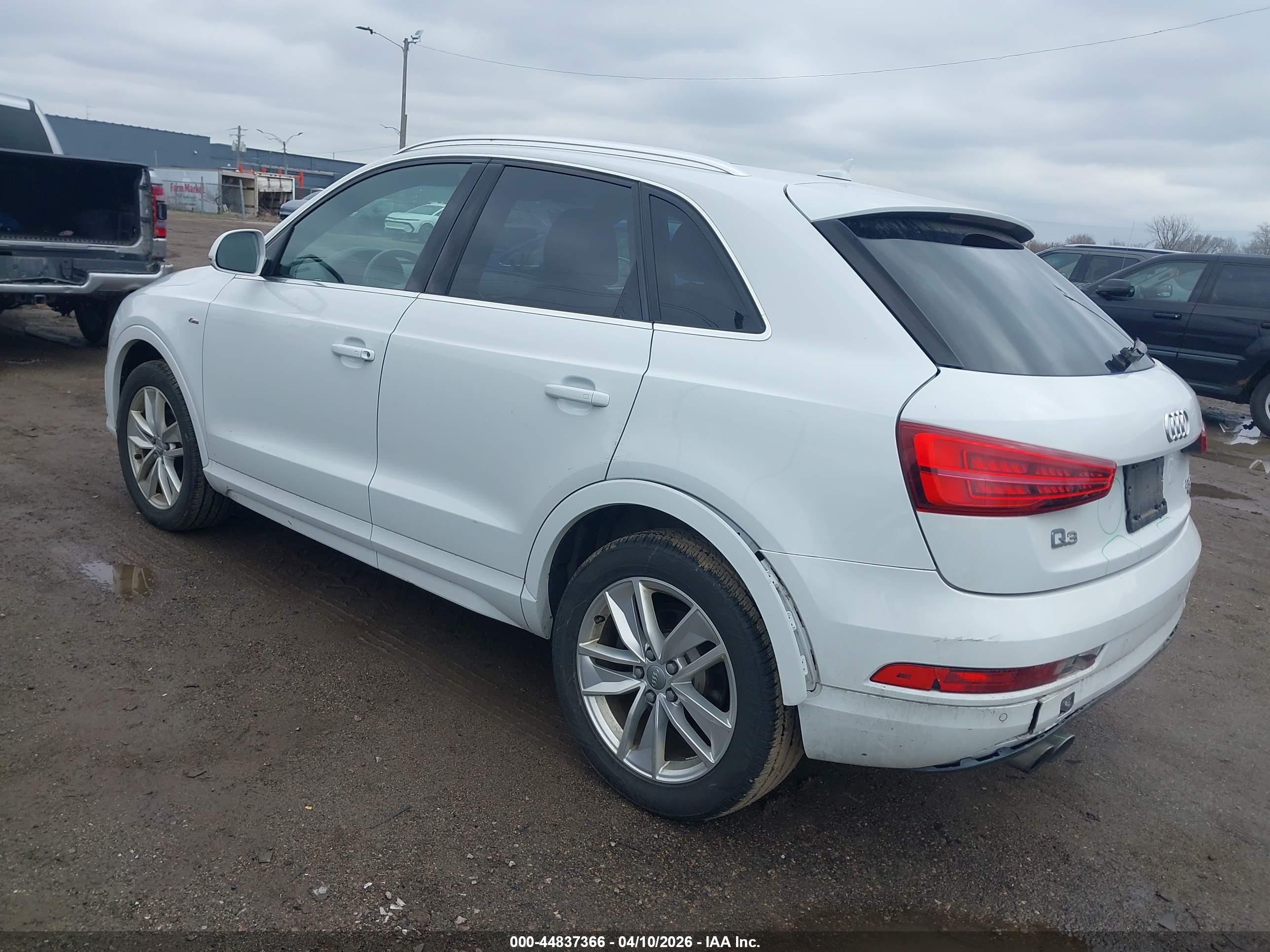 AUDI Q3 image 3