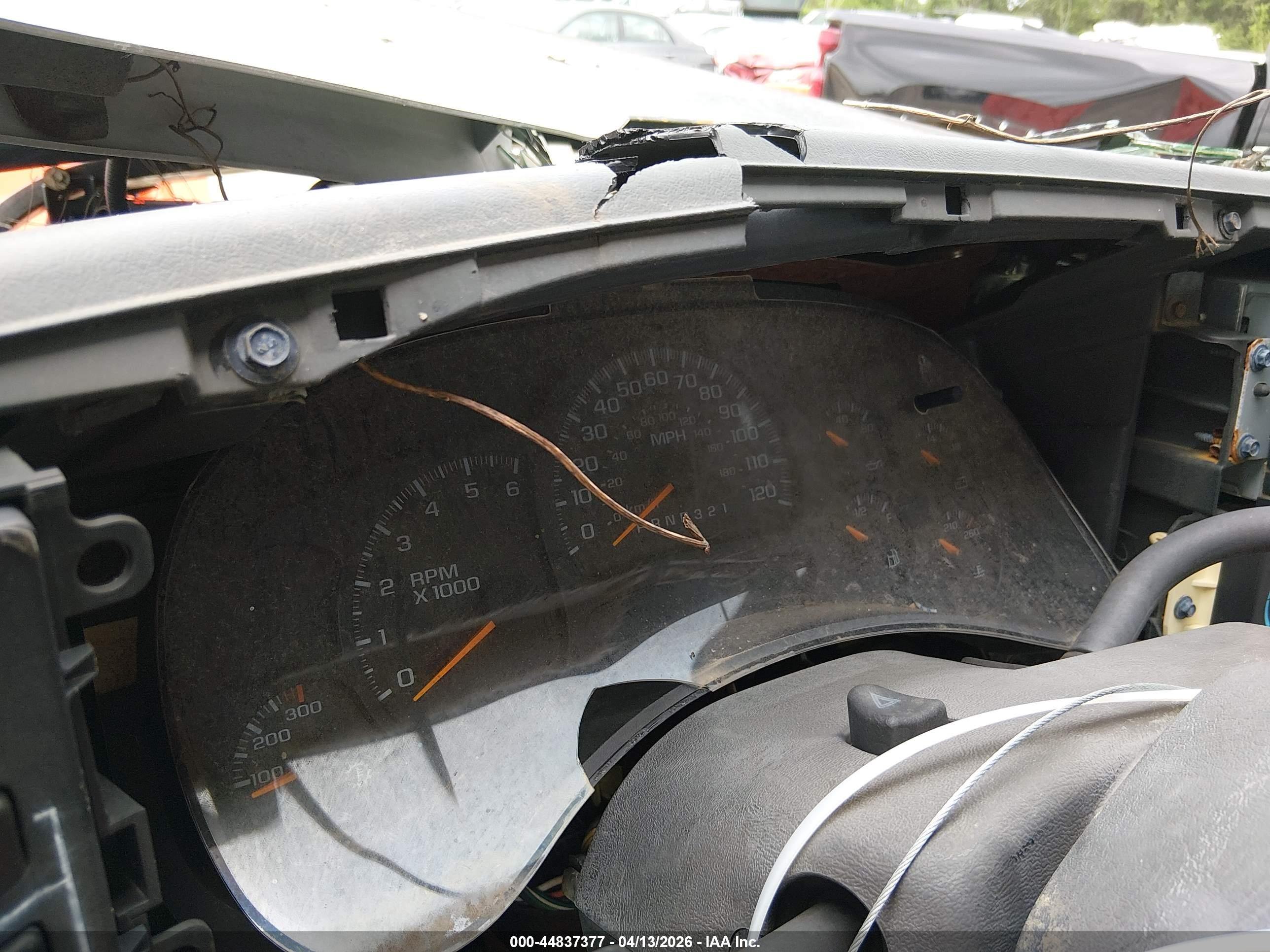 GMC SIERRA image 7