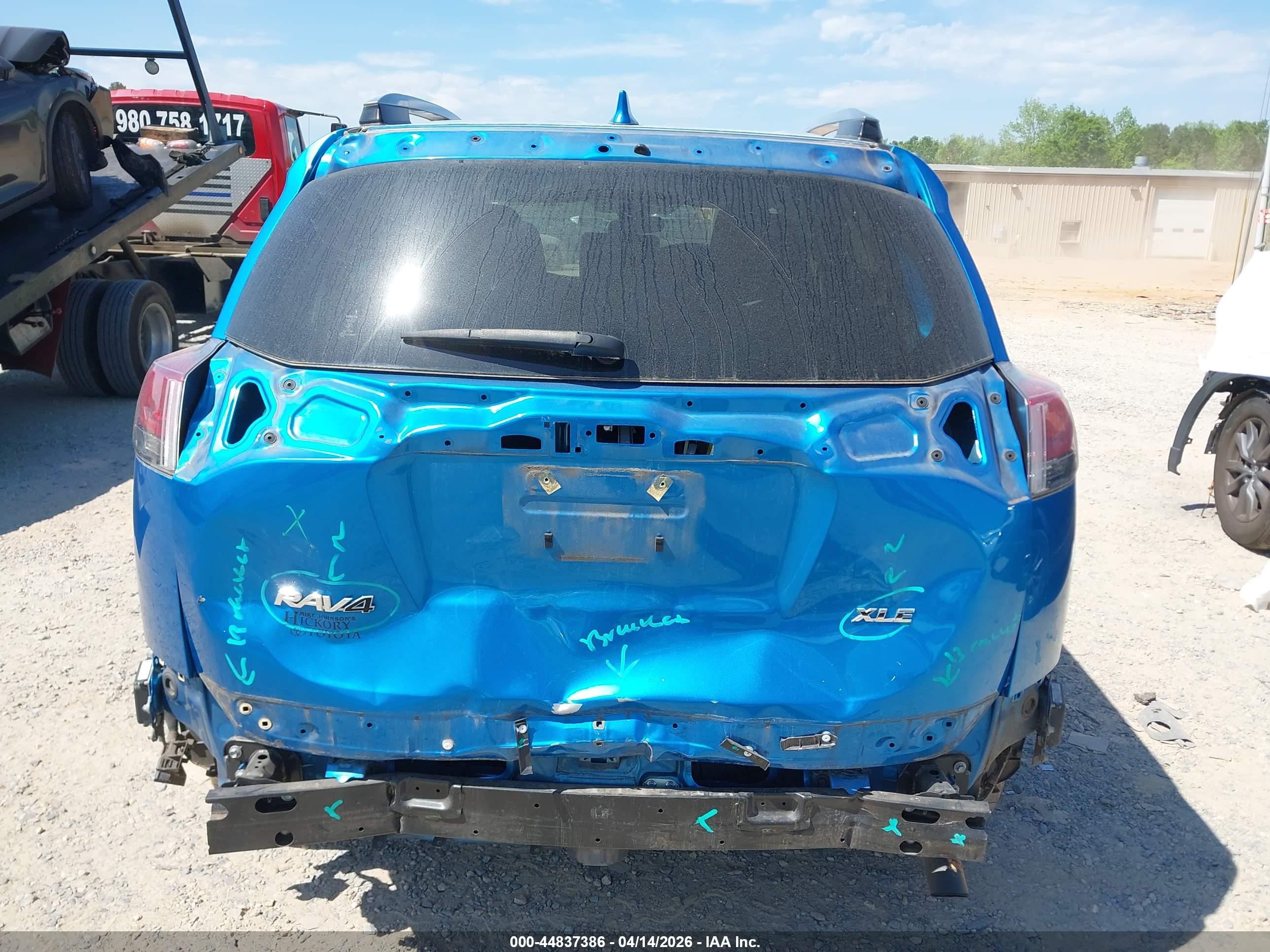 TOYOTA RAV4 image 6