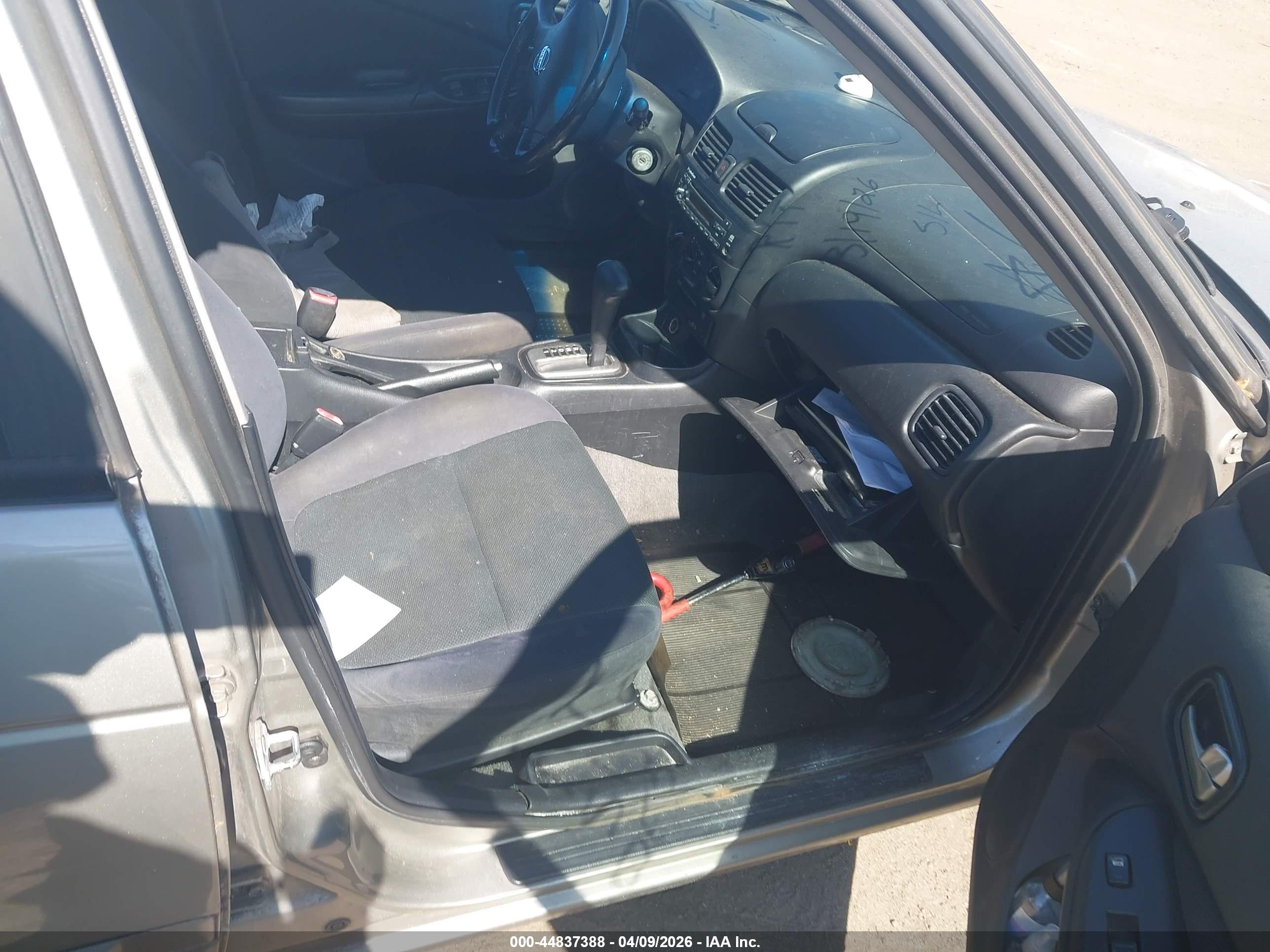 NISSAN SENTRA image 5