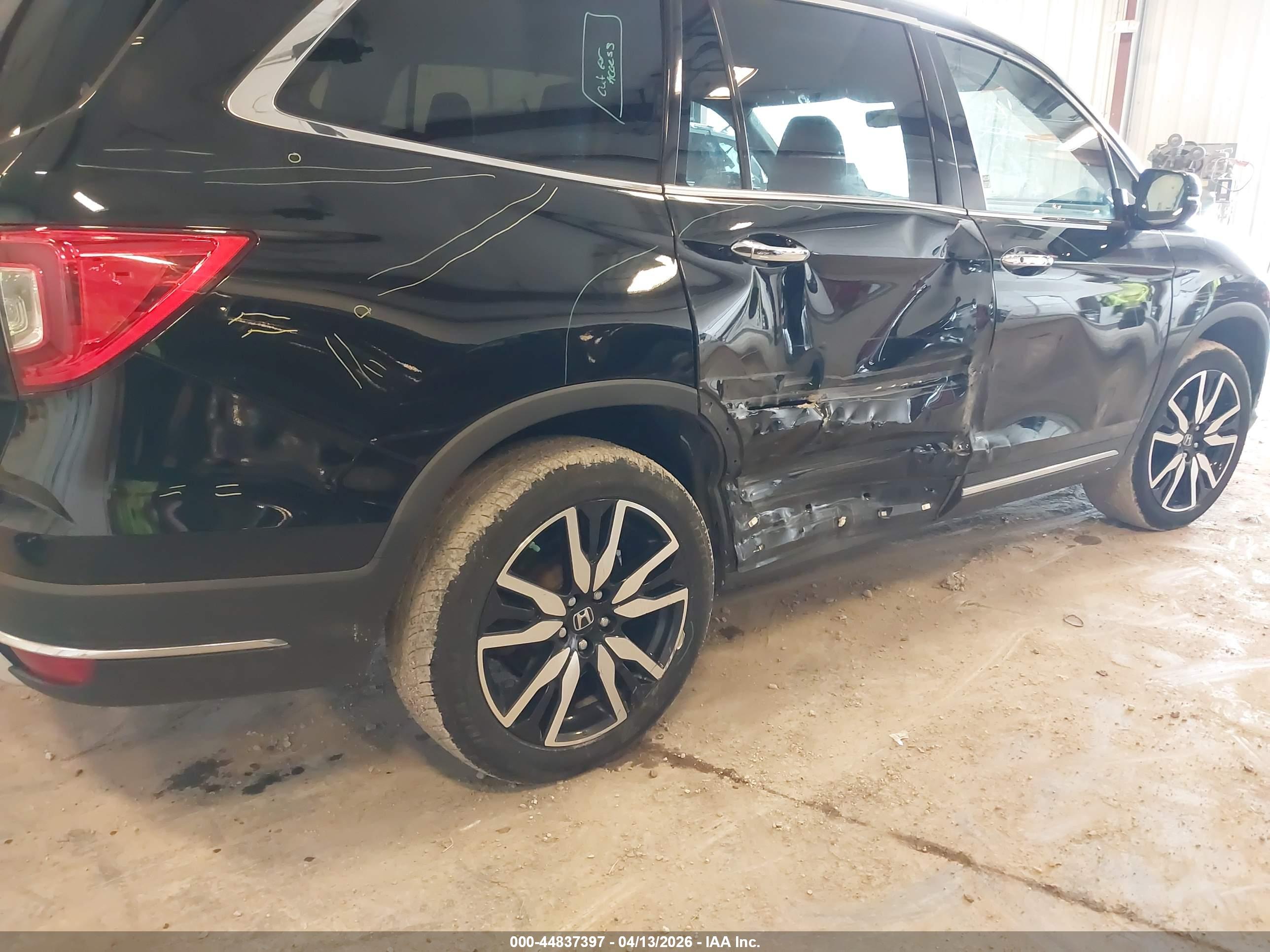 HONDA PILOT image 6