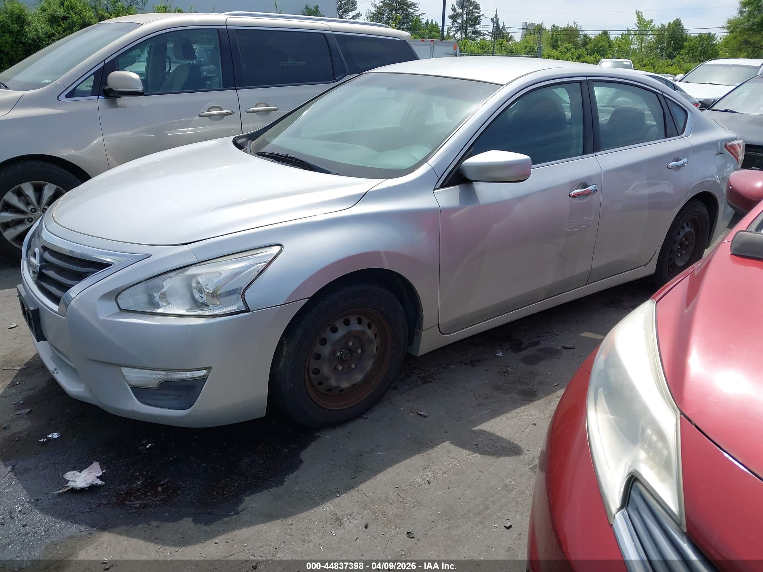 NISSAN ALTIMA image 2