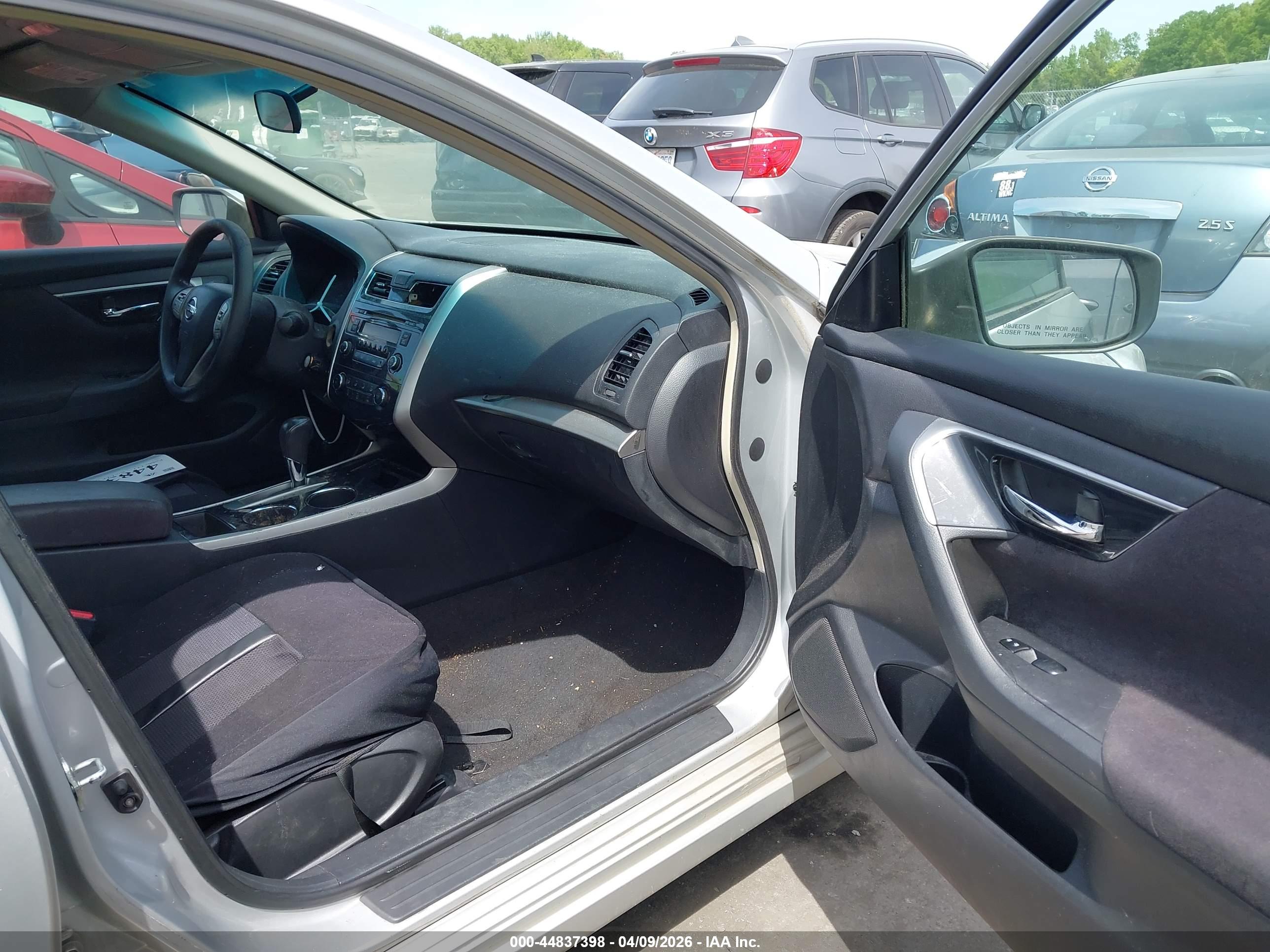 NISSAN ALTIMA image 5