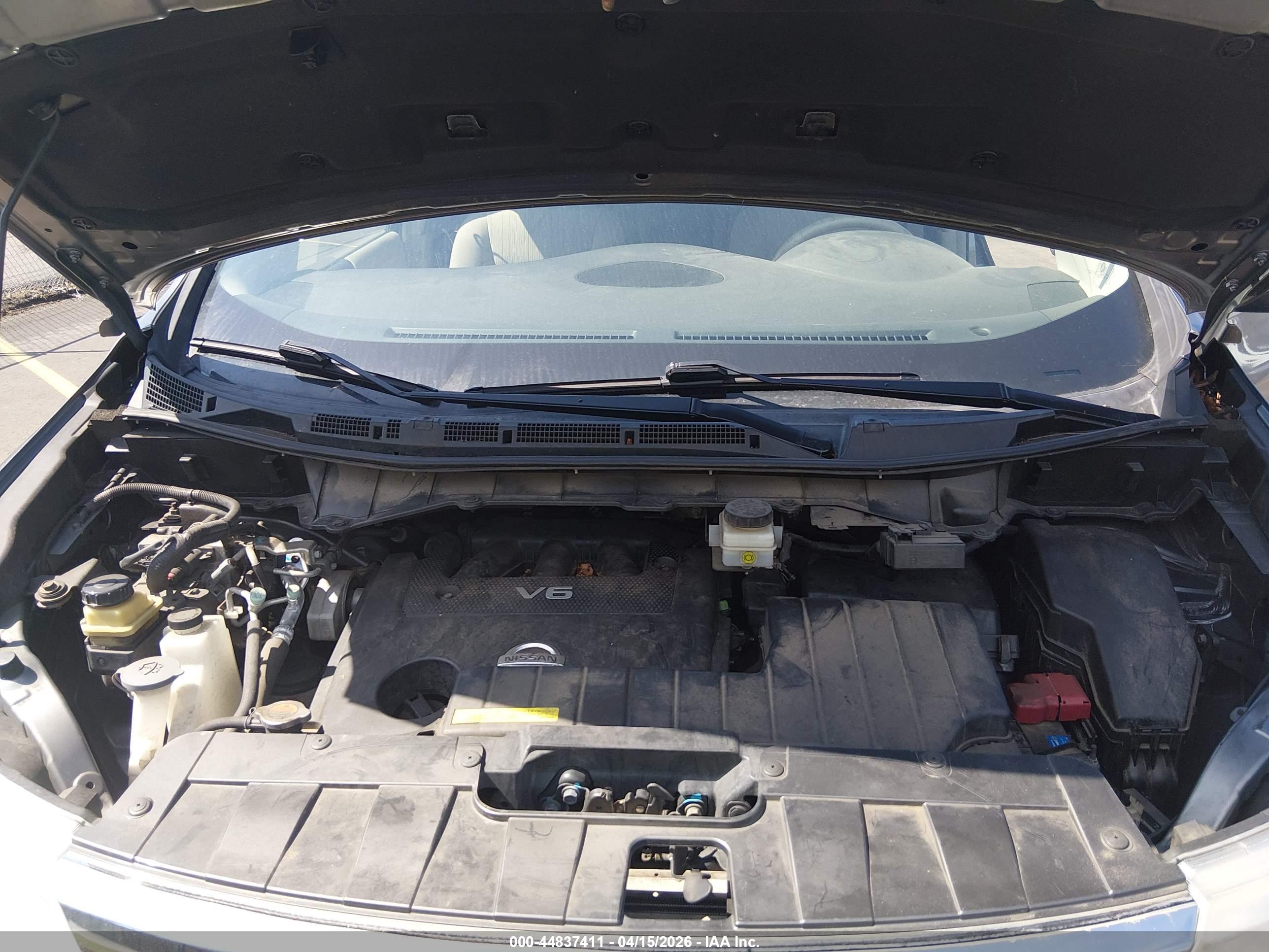 NISSAN QUEST image 10
