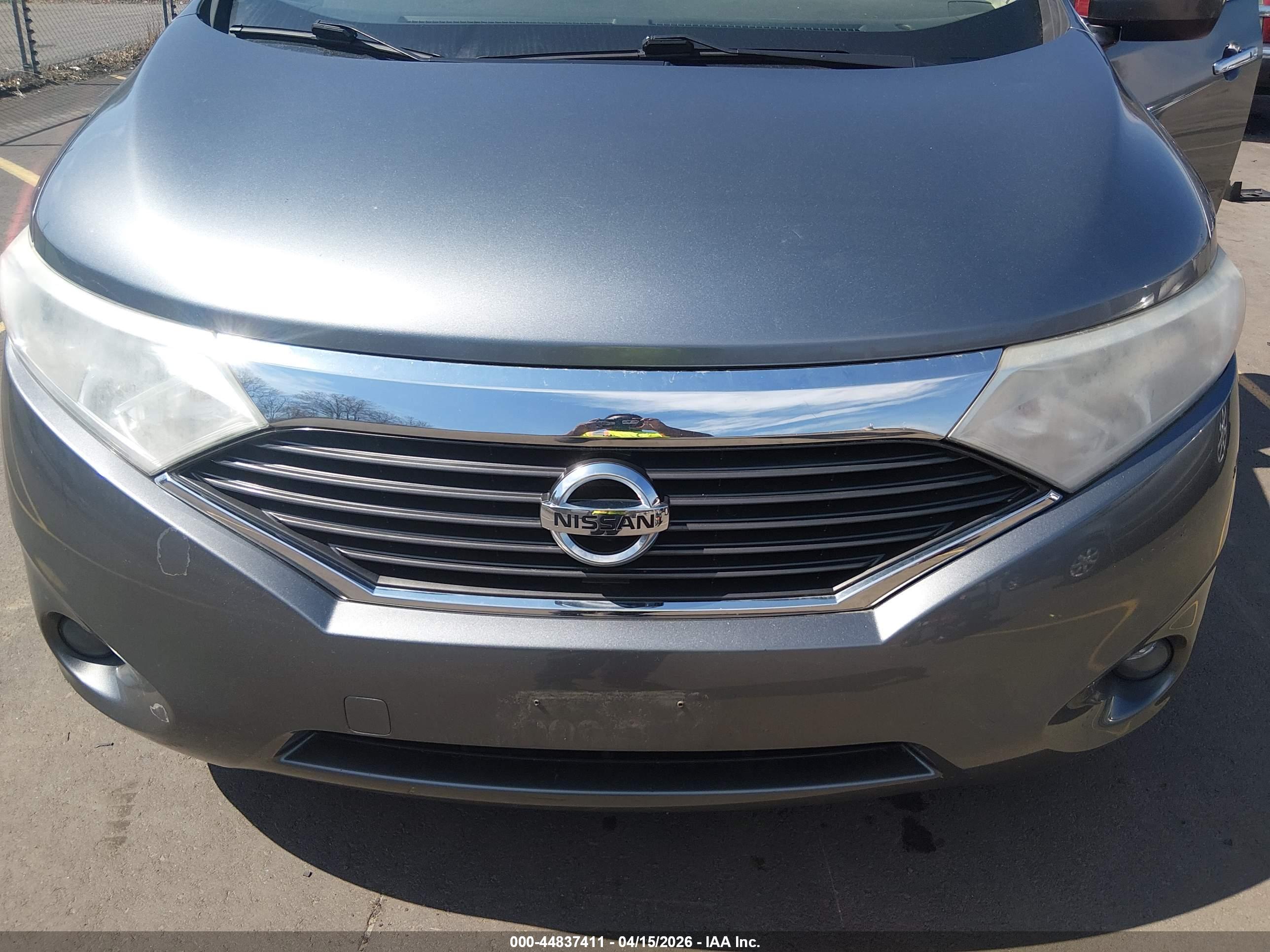 NISSAN QUEST image 6