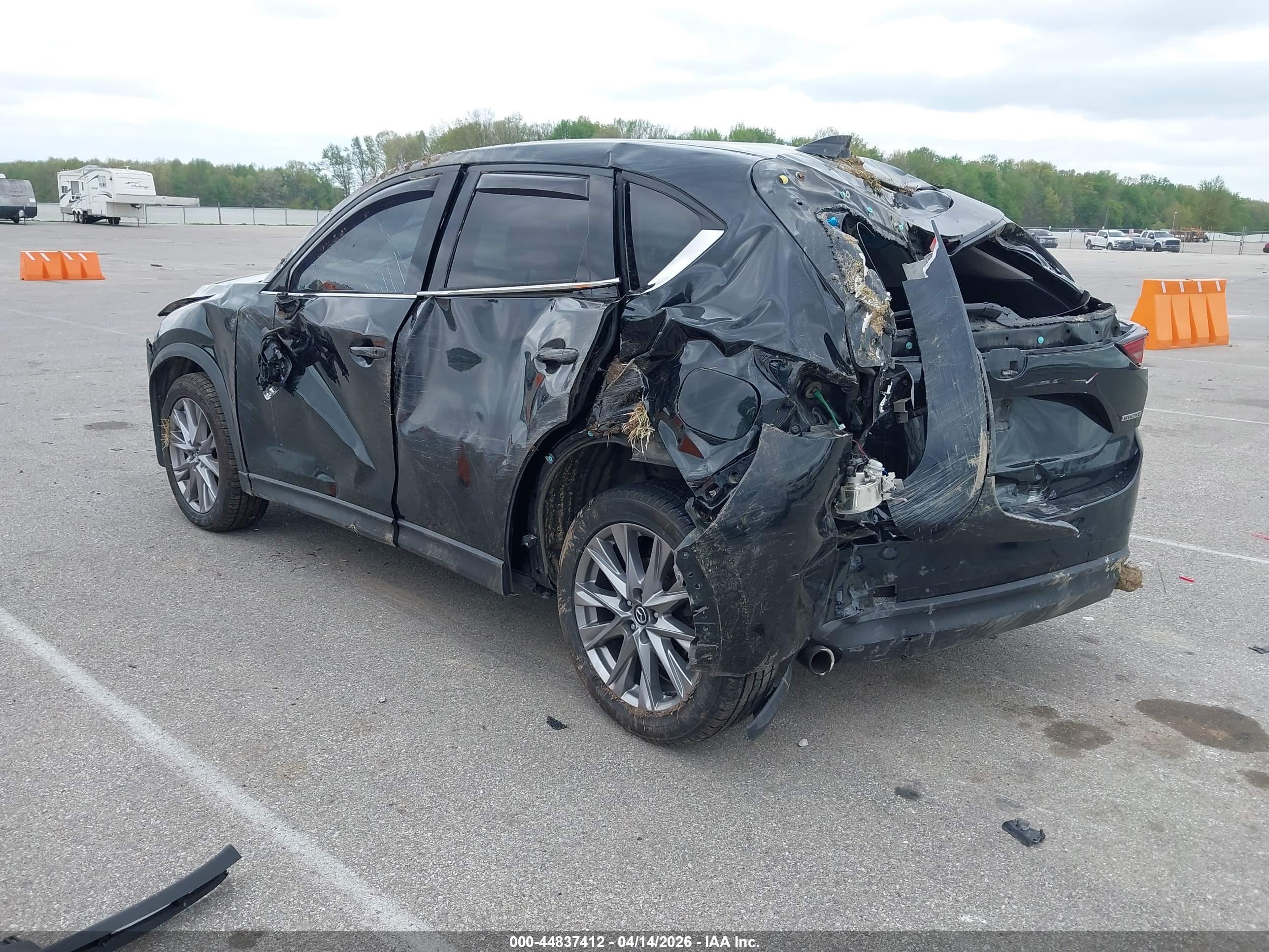 MAZDA CX-5 image 3