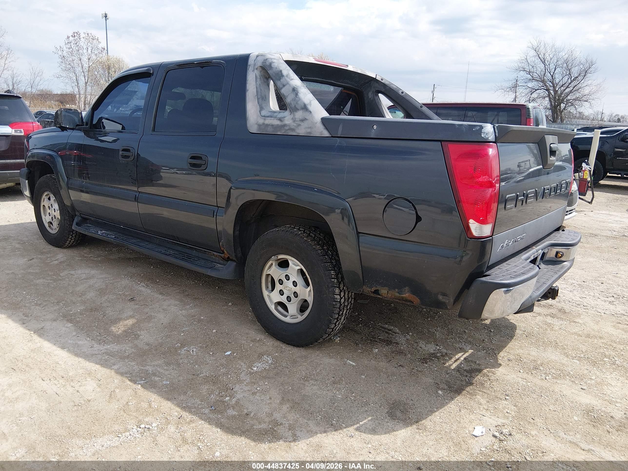 CHEVROLET AVALANCHE image 3