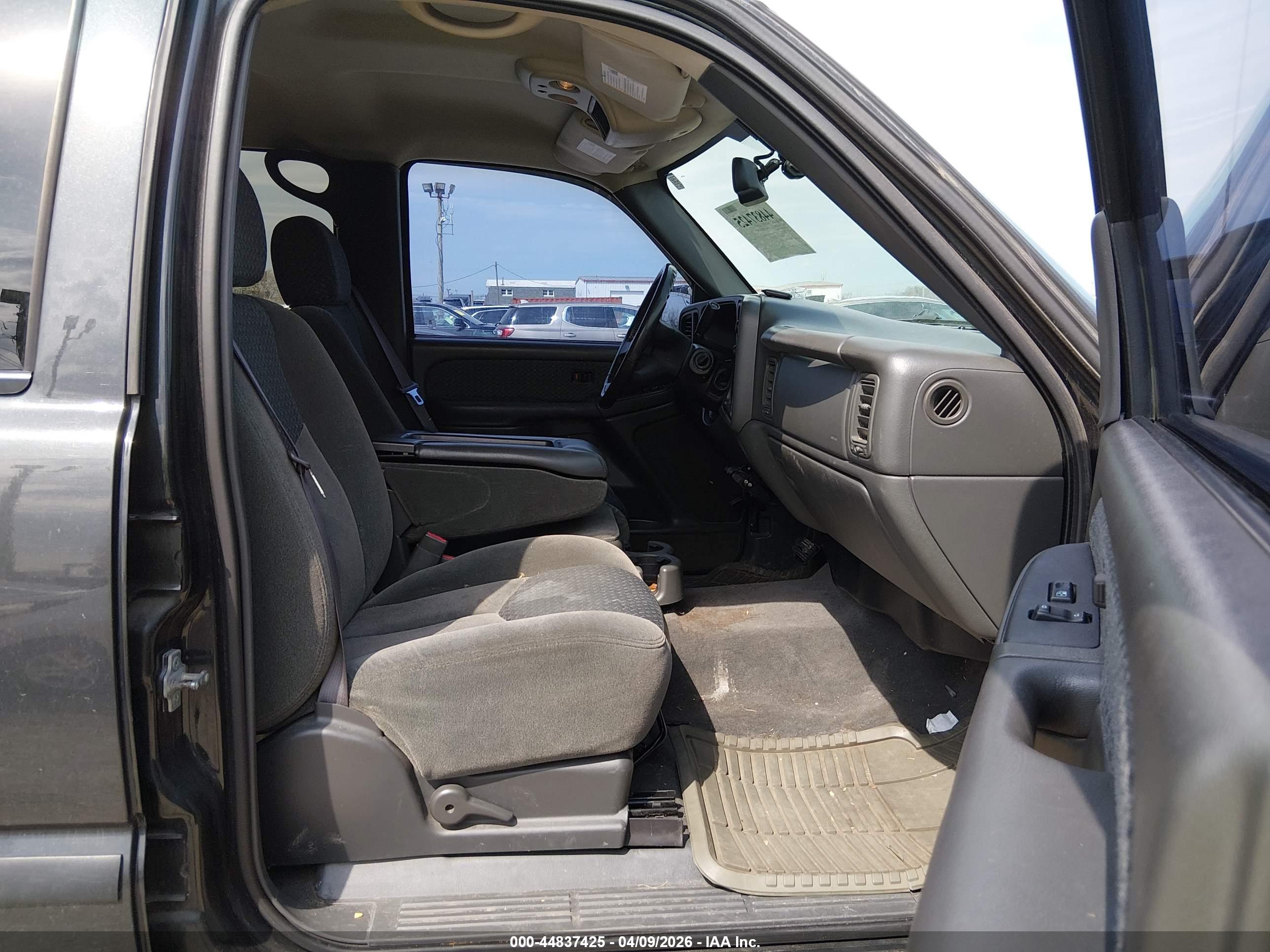 CHEVROLET AVALANCHE image 5