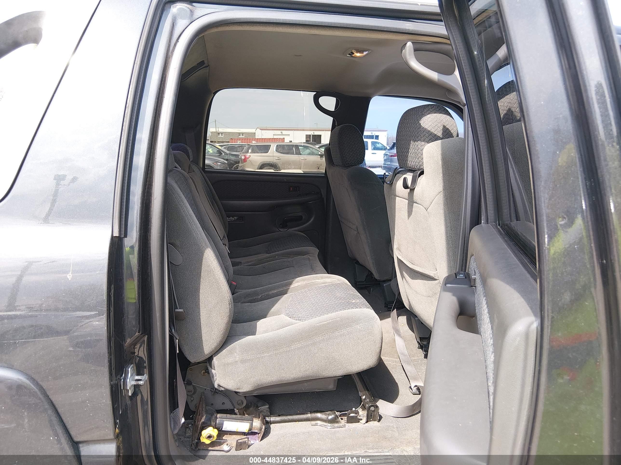 CHEVROLET AVALANCHE image 8