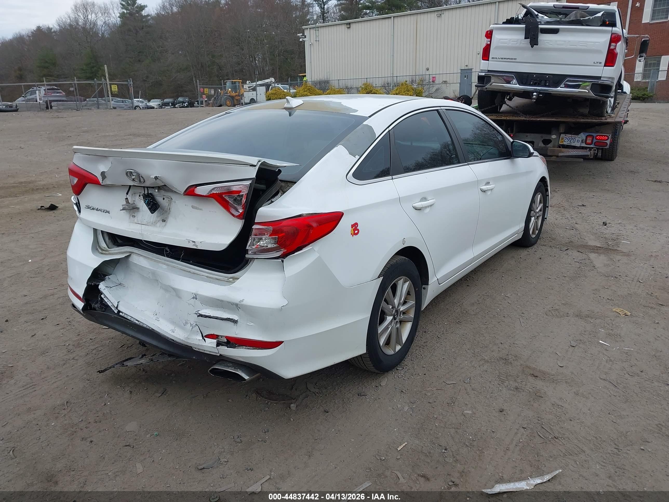 HYUNDAI SONATA image 4