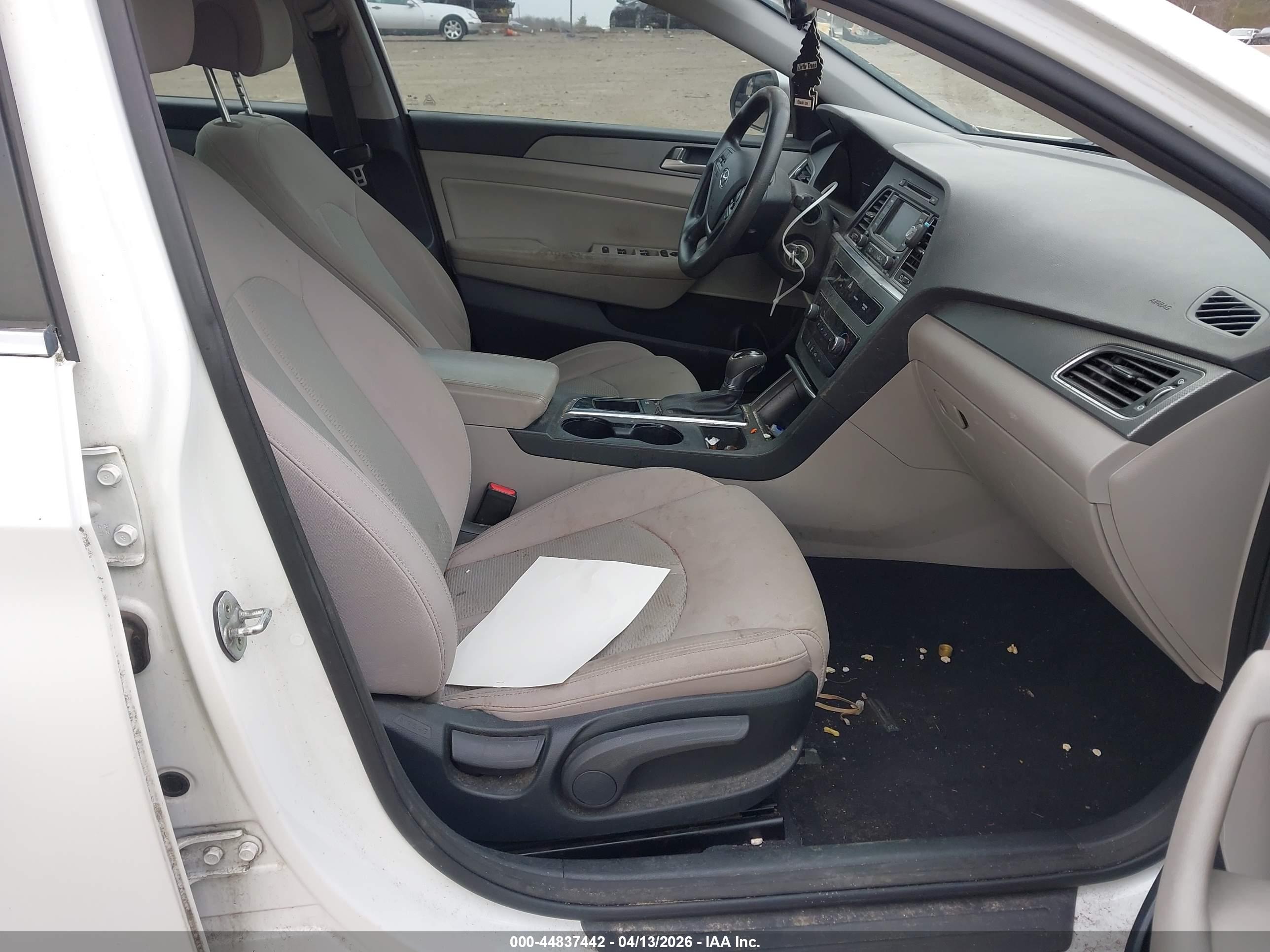 HYUNDAI SONATA image 5