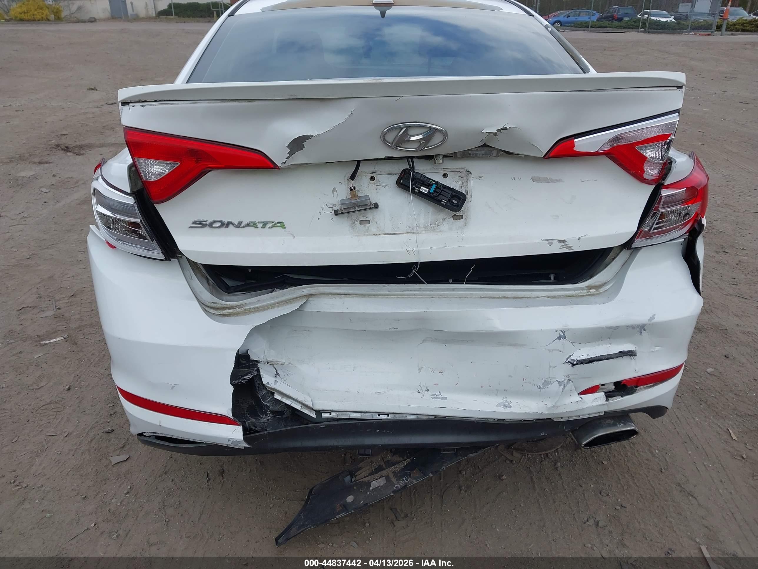 HYUNDAI SONATA image 6