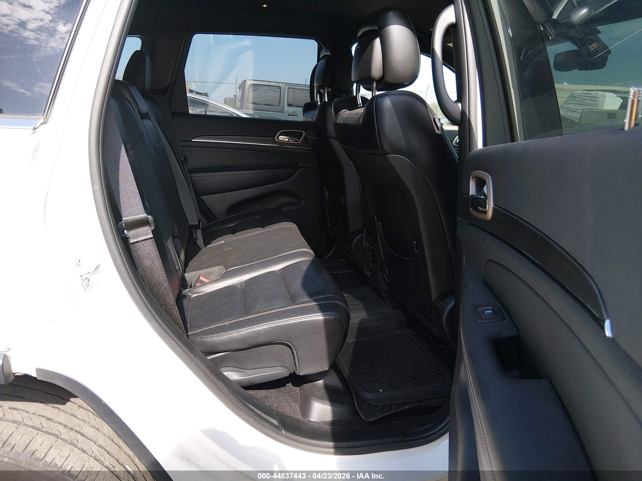 JEEP GRAND image 8