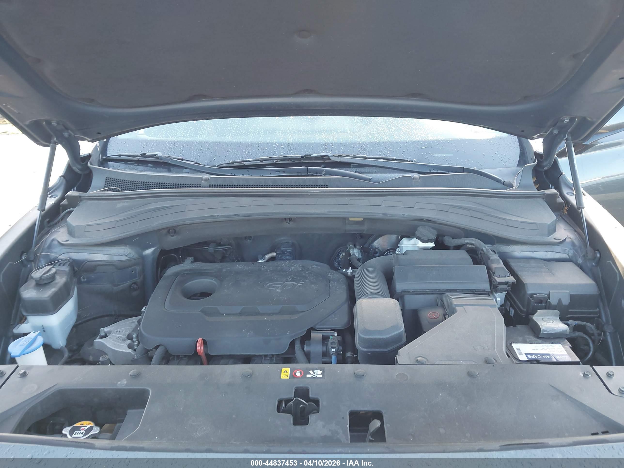 HYUNDAI SANTA image 10