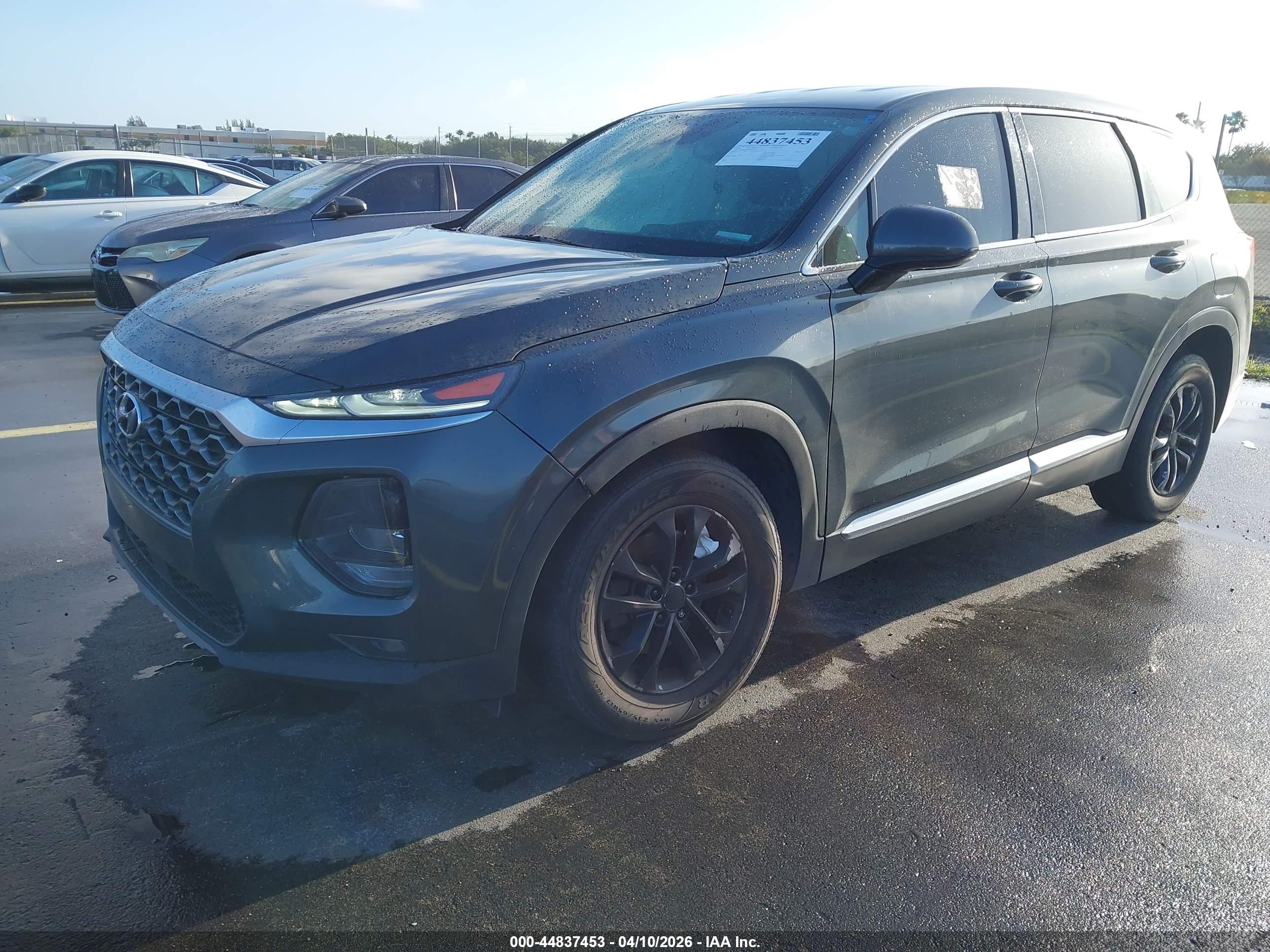 HYUNDAI SANTA image 2