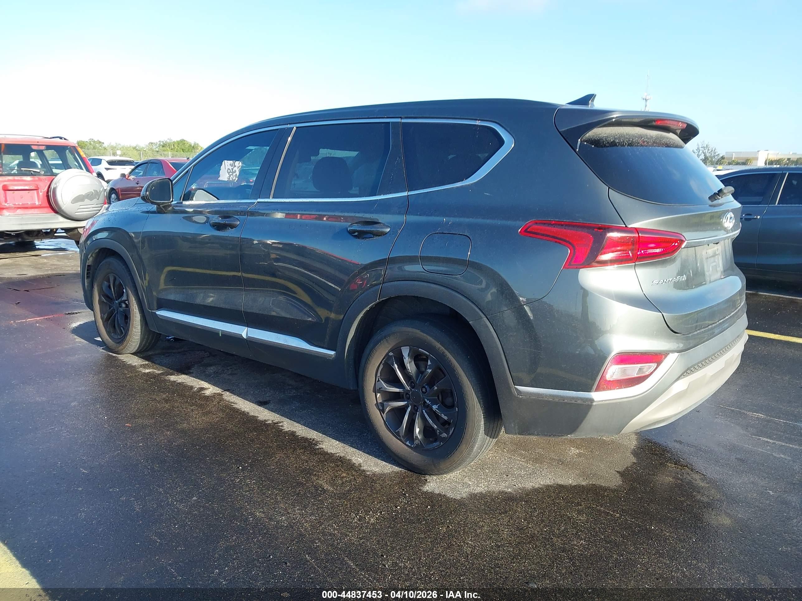 HYUNDAI SANTA image 3