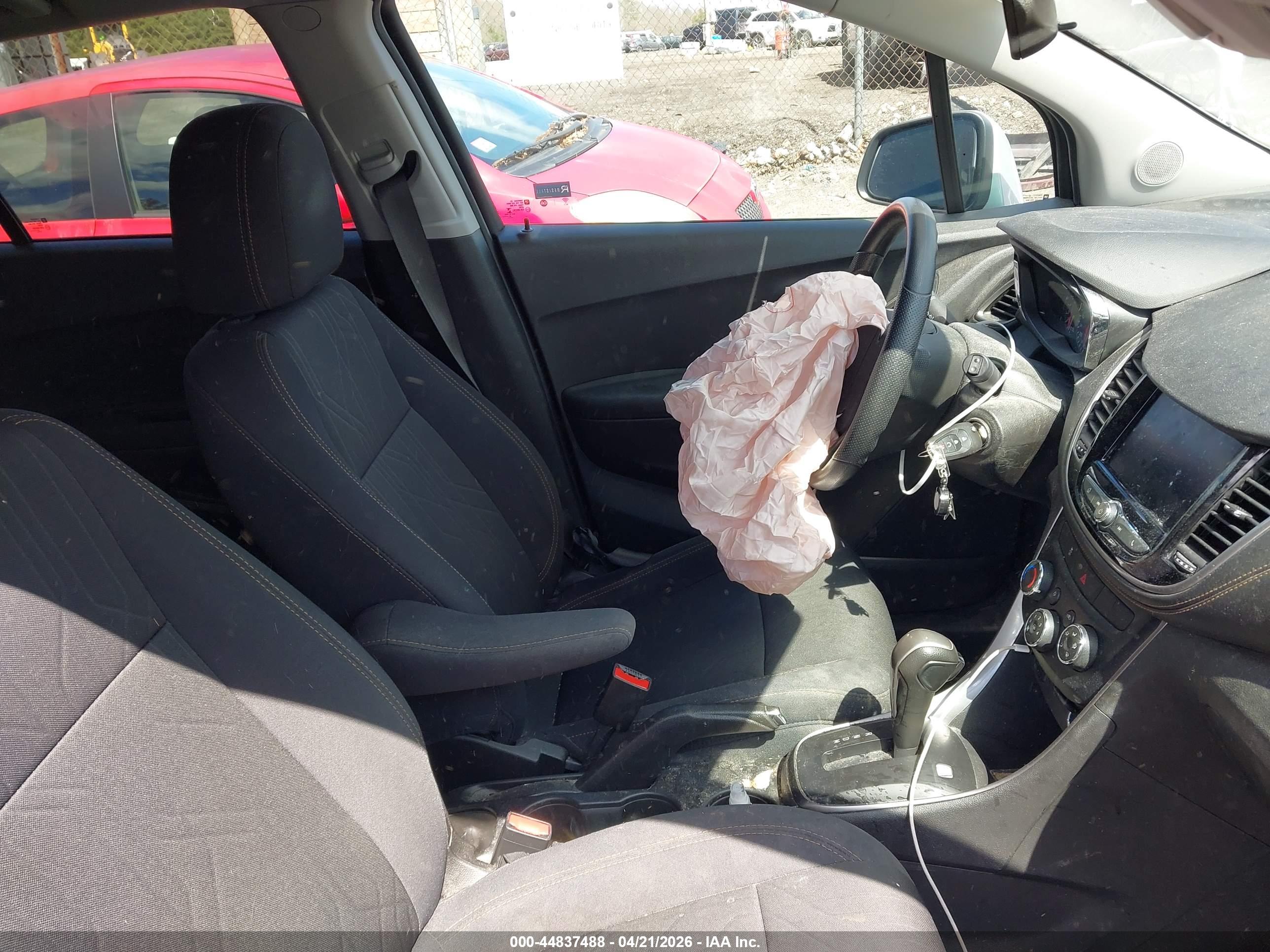 CHEVROLET TRAX image 5