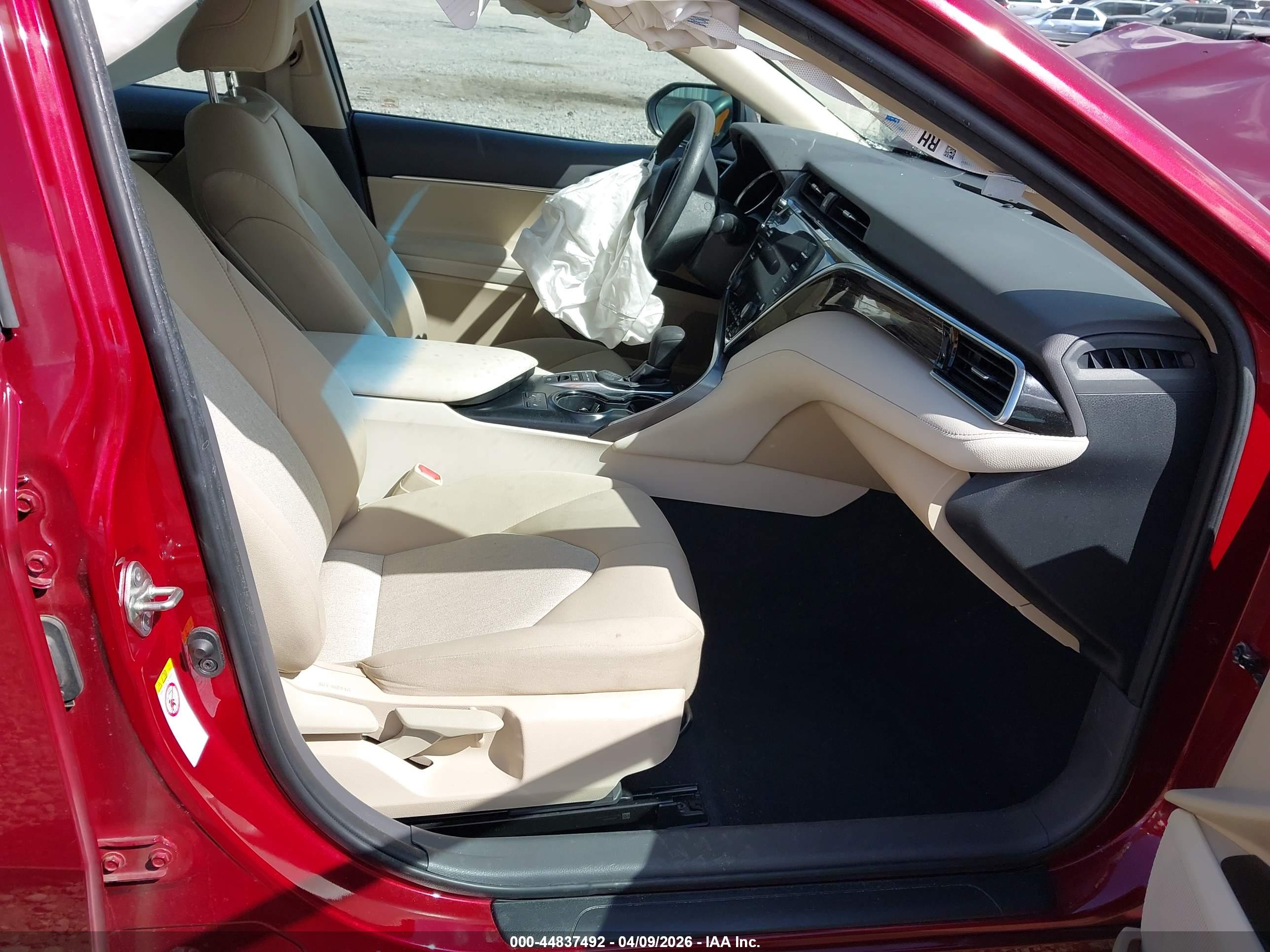 TOYOTA CAMRY image 5