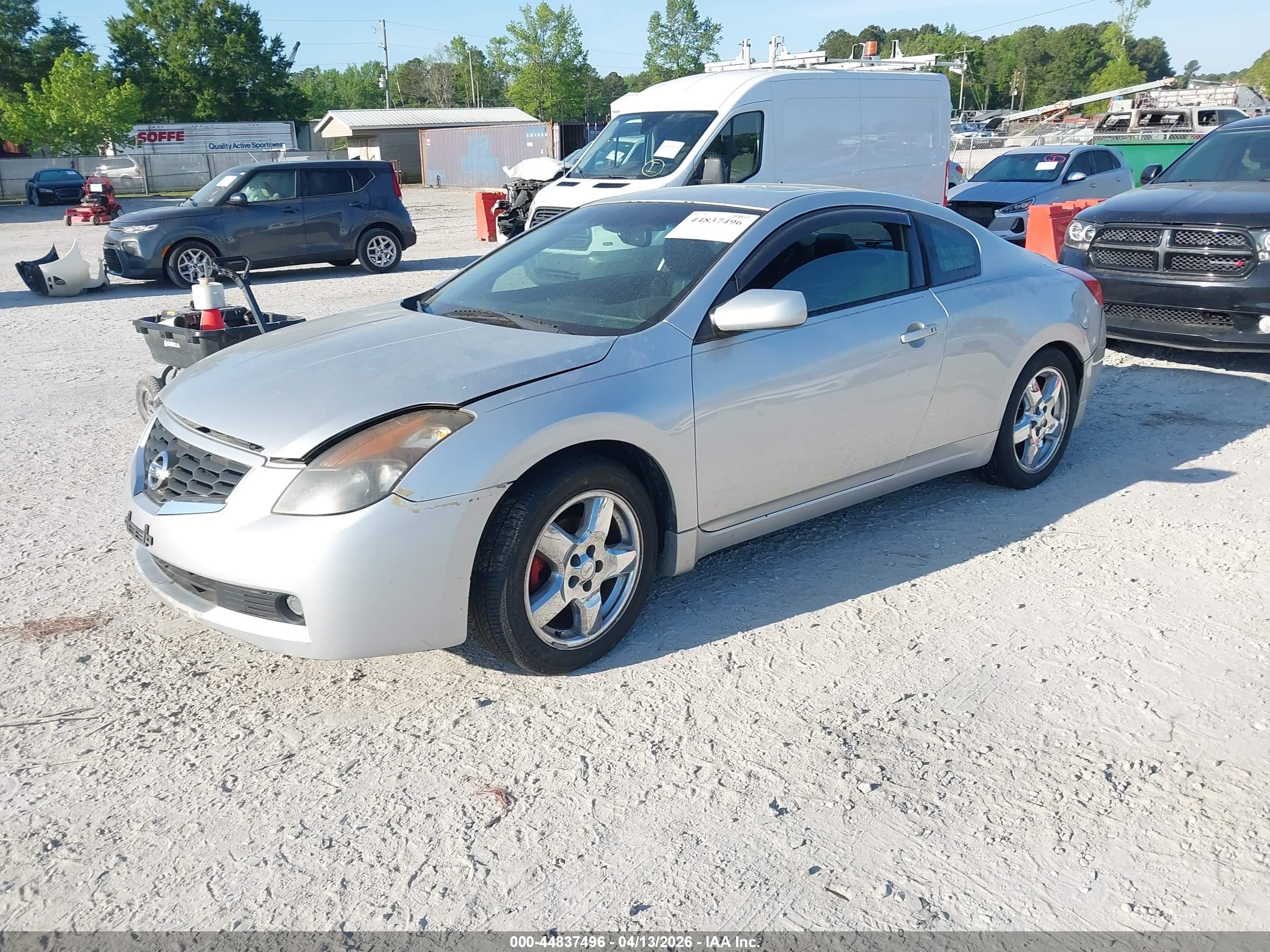 NISSAN ALTIMA image 2