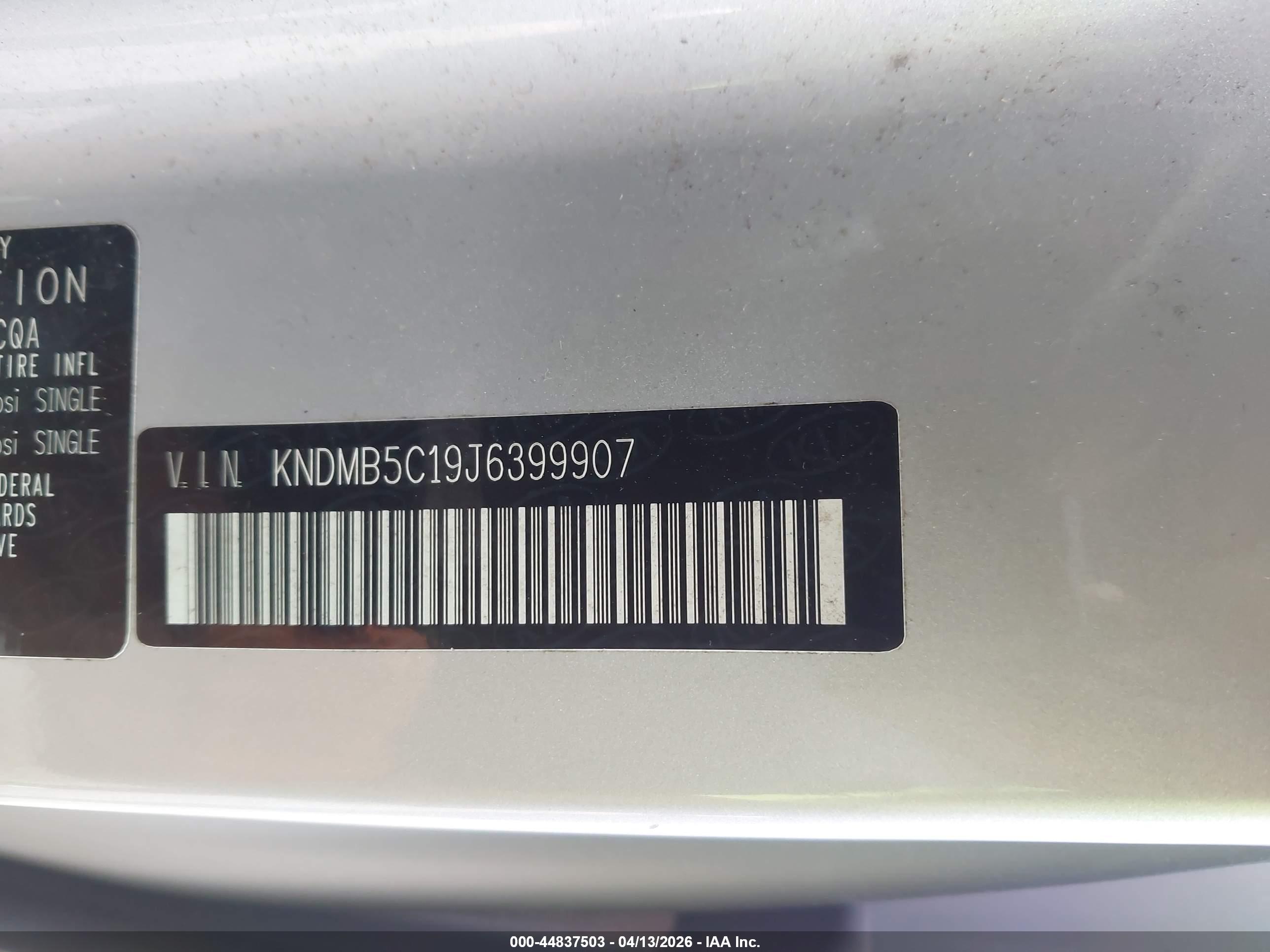 KIA SEDONA image 9