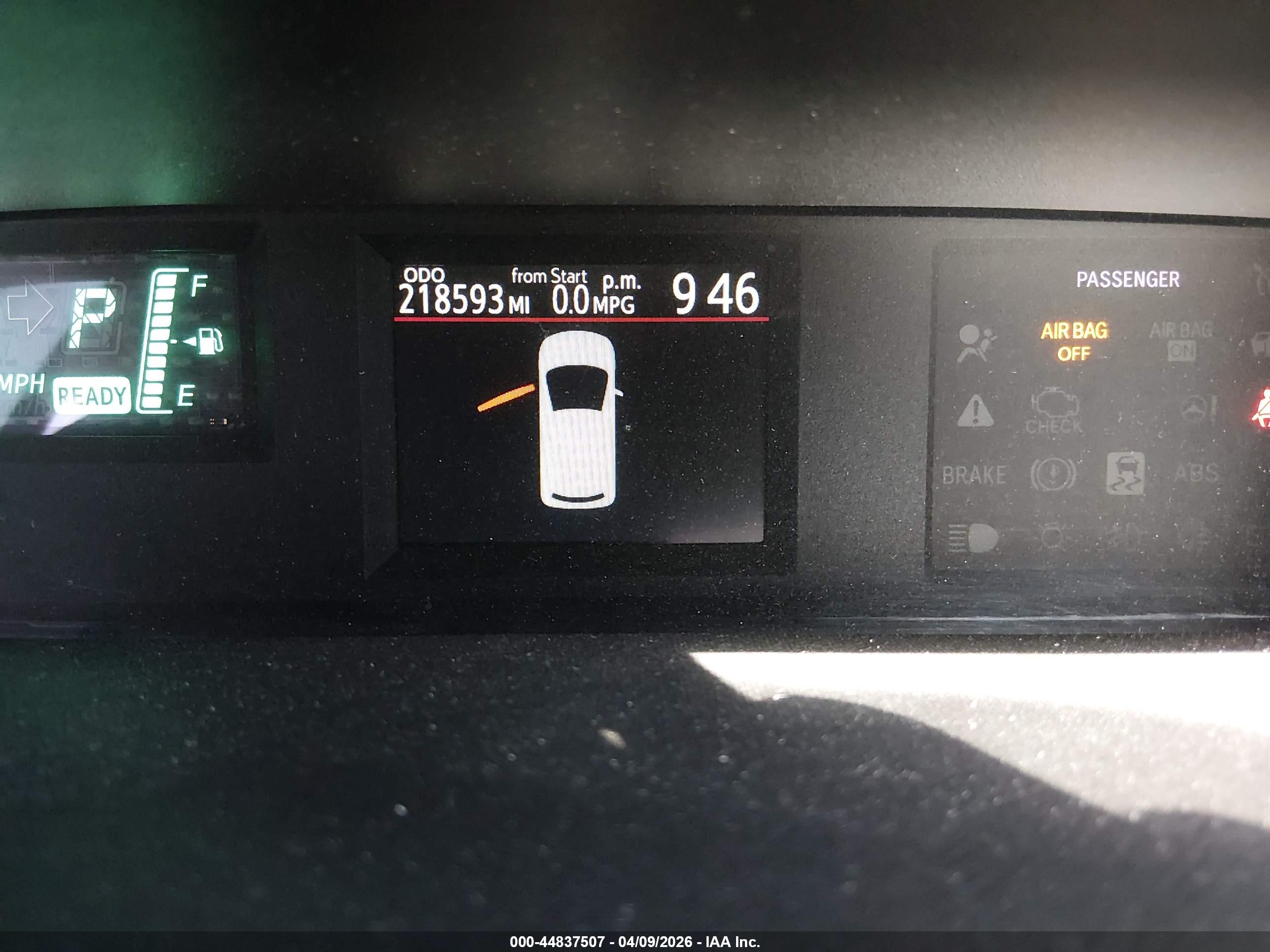 TOYOTA PRIUS image 7