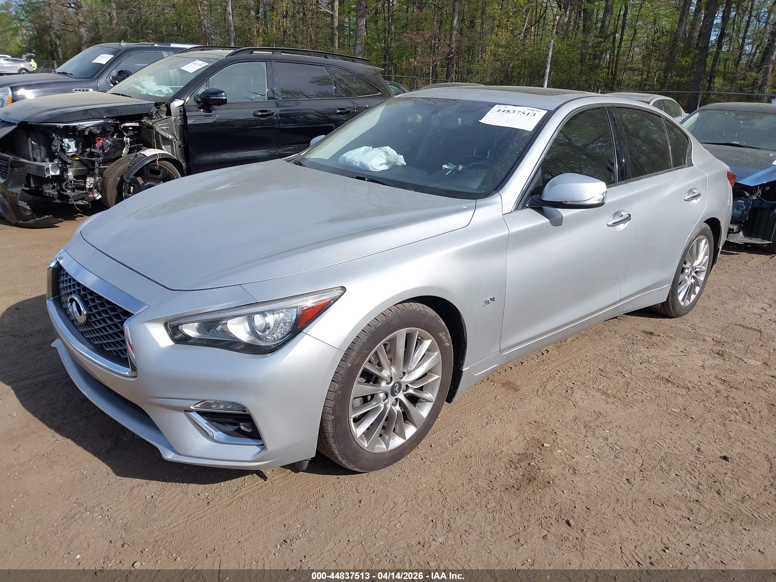 INFINITI Q50 image 2