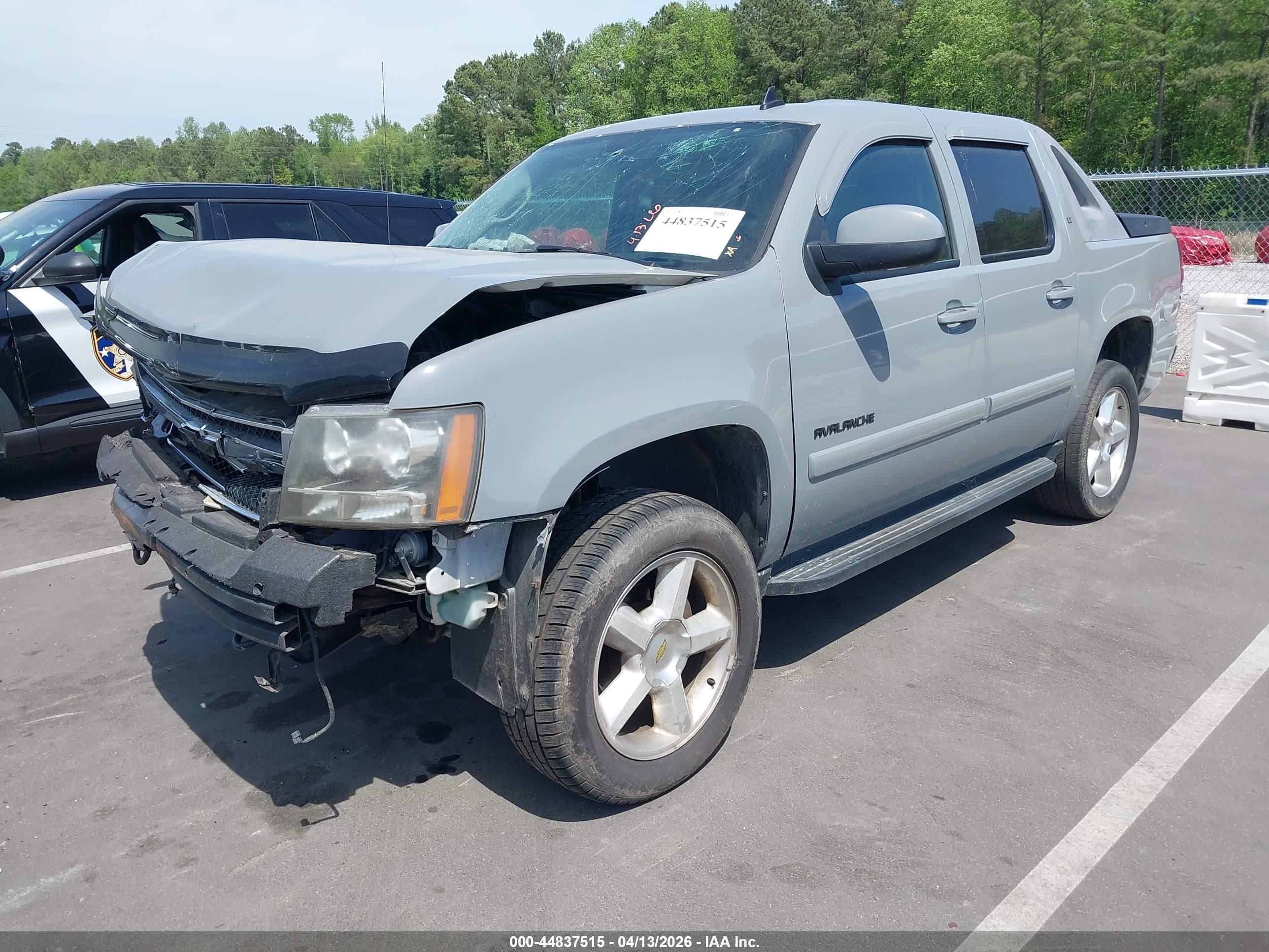 CHEVROLET AVALANCHE image 2