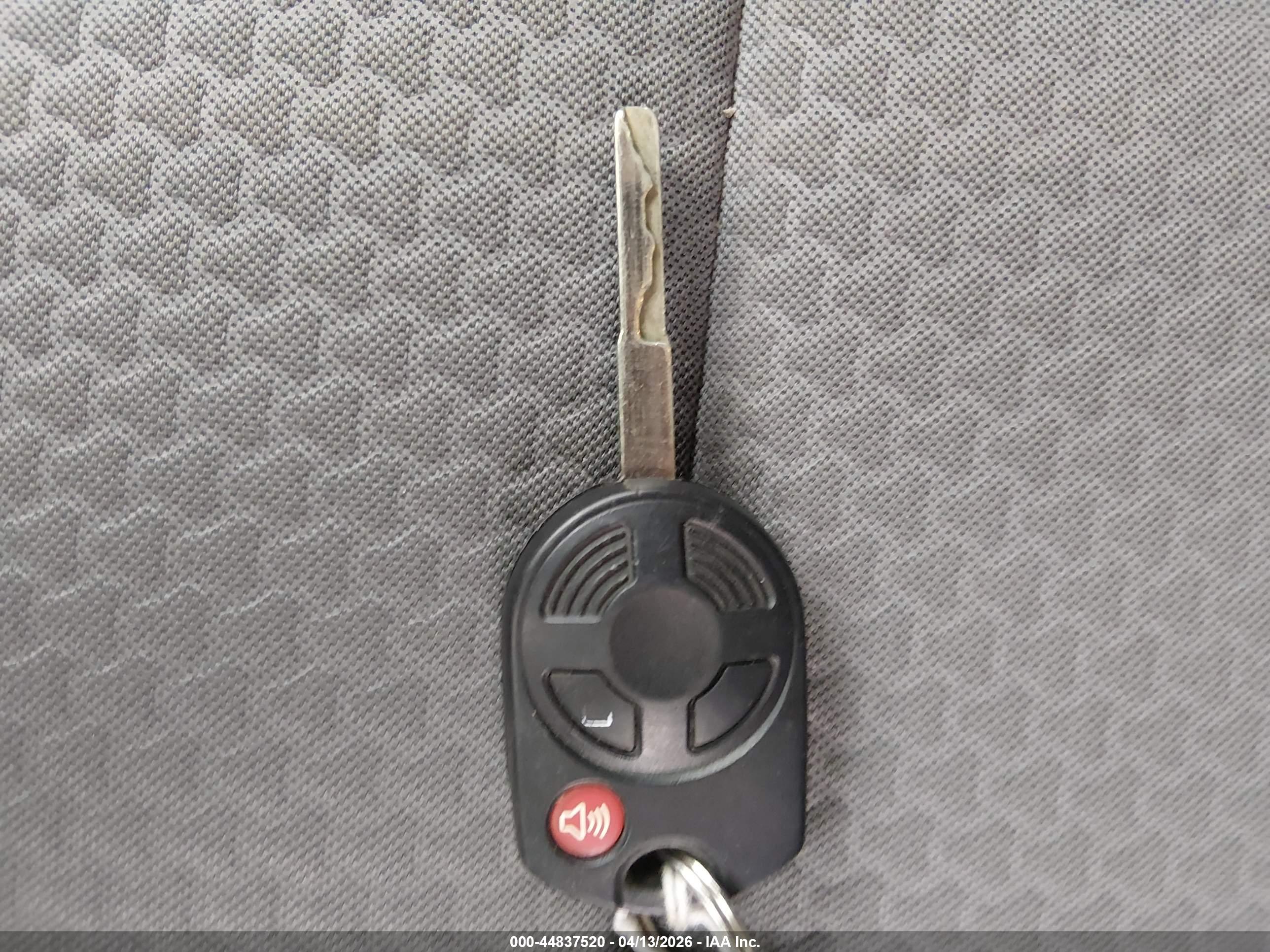 FORD ESCAPE image 11
