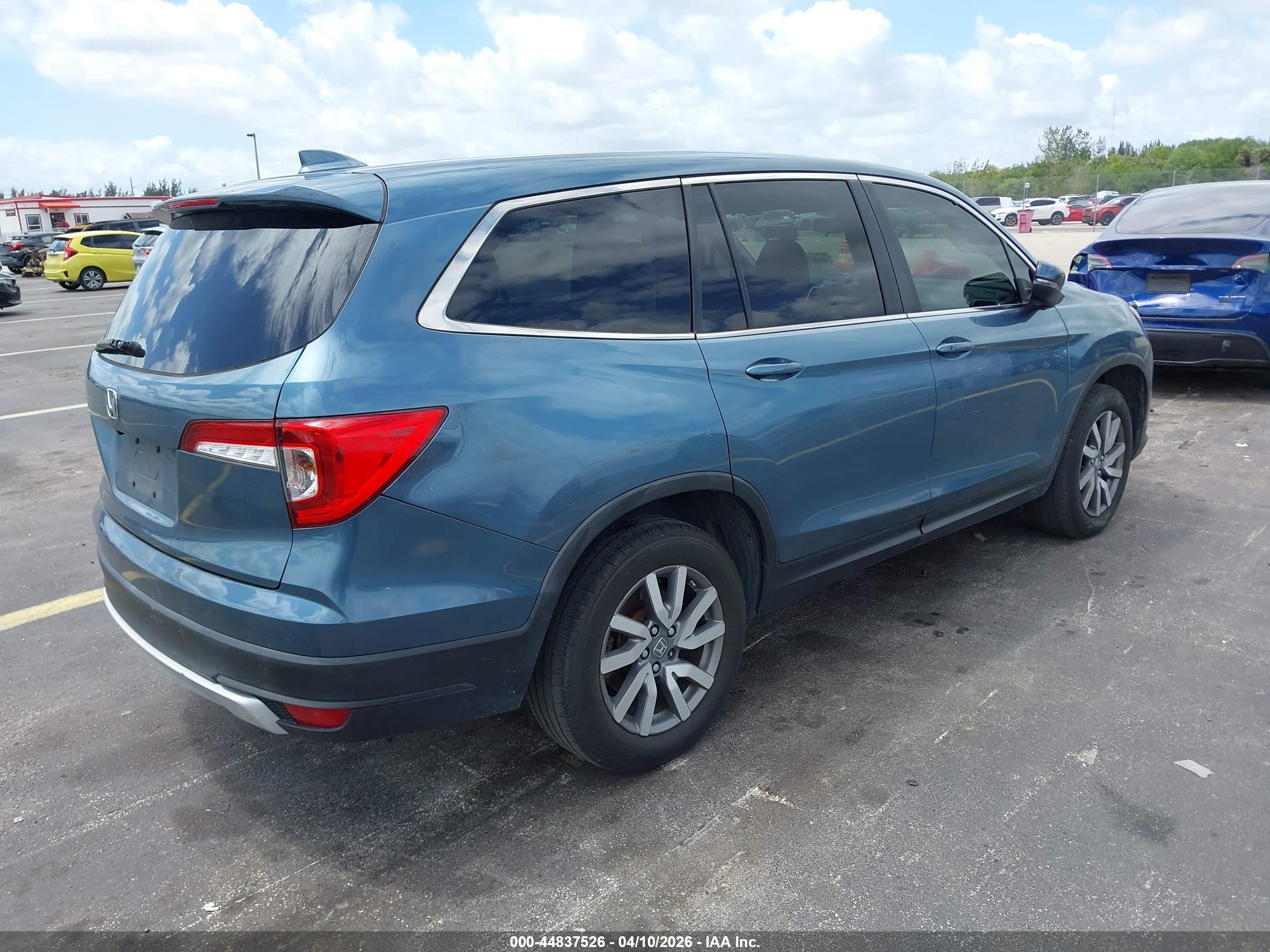 HONDA PILOT image 4