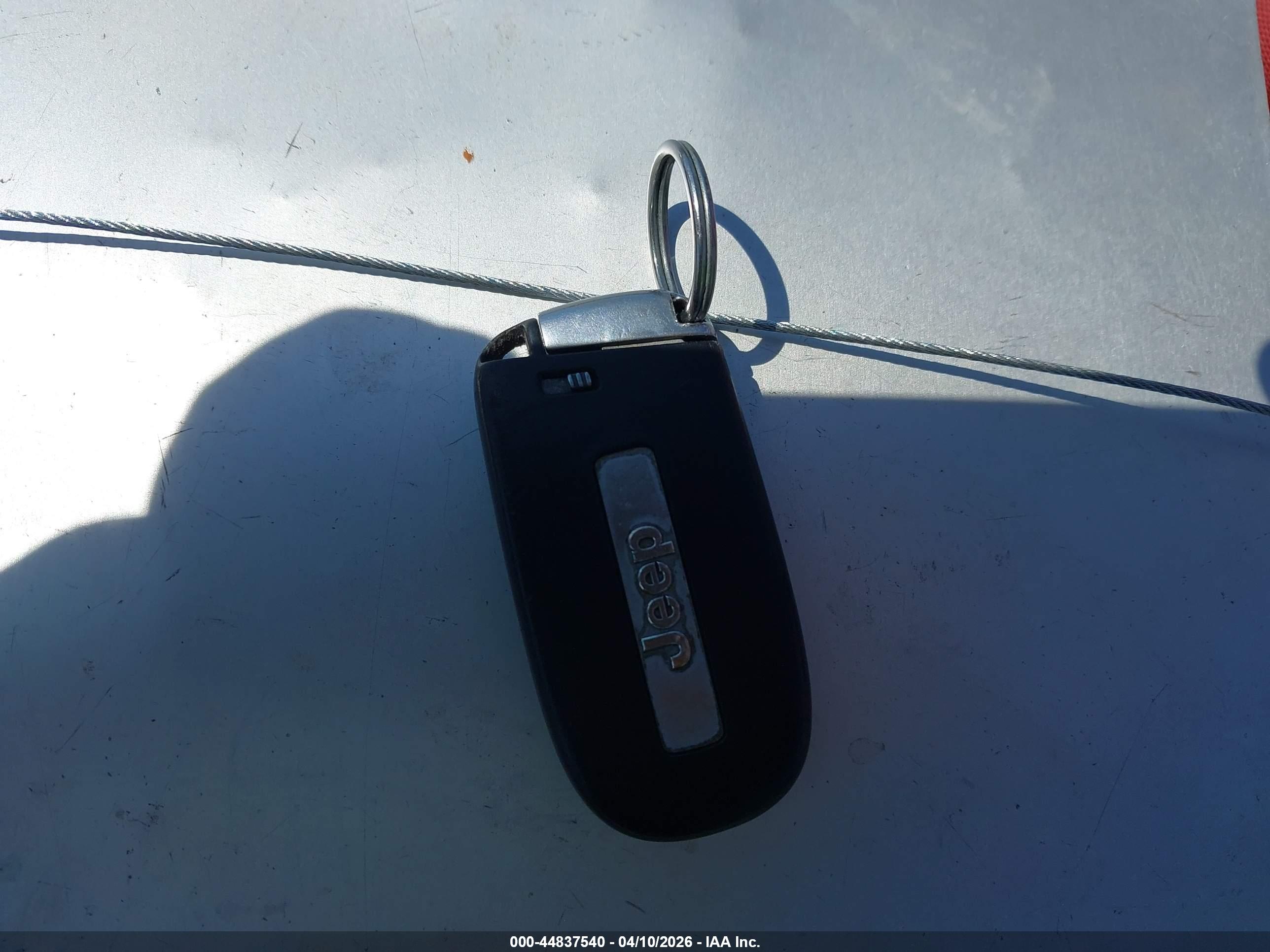 JEEP GRAND image 11