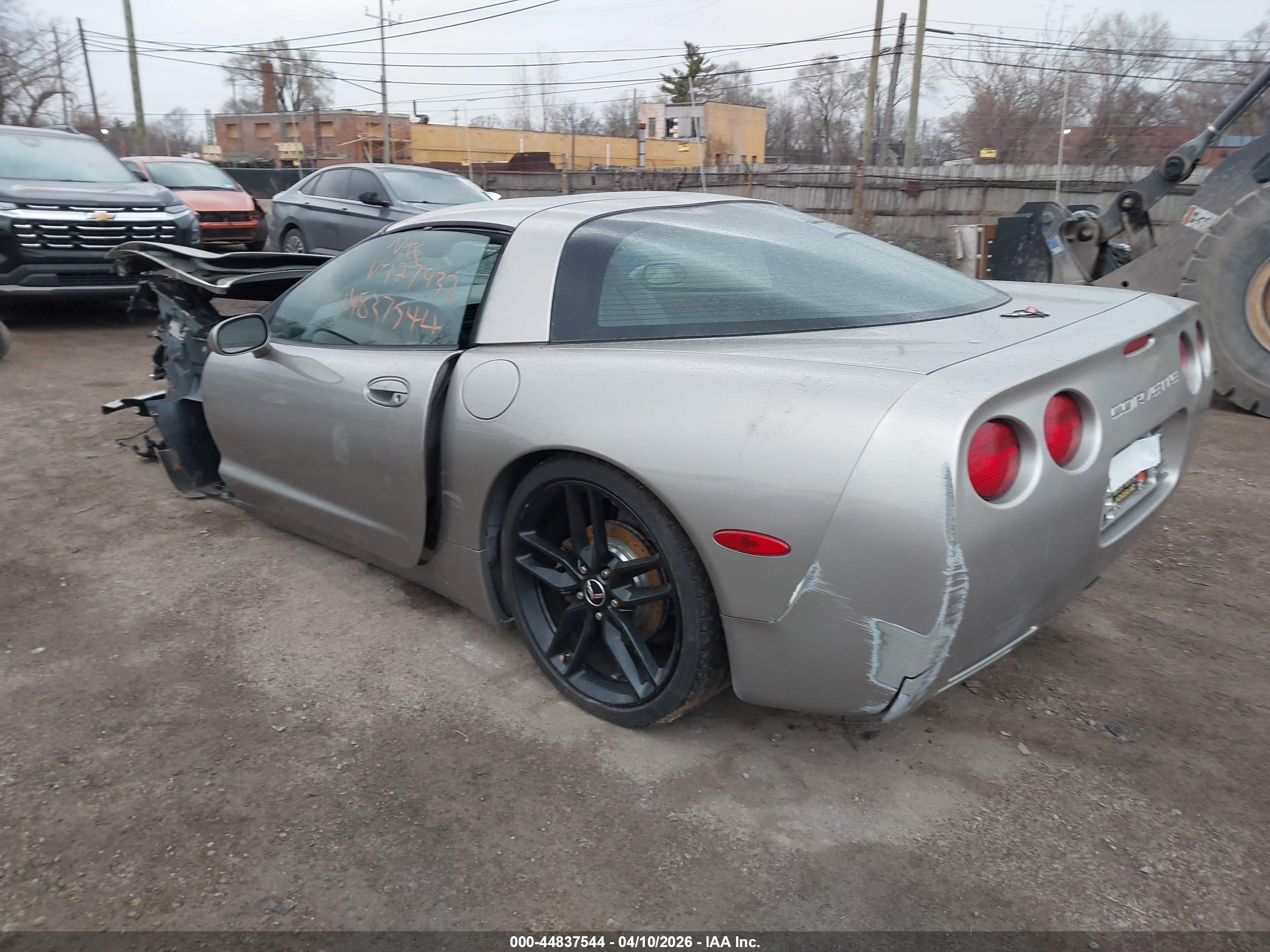 CHEVROLET CORVETTE image 3