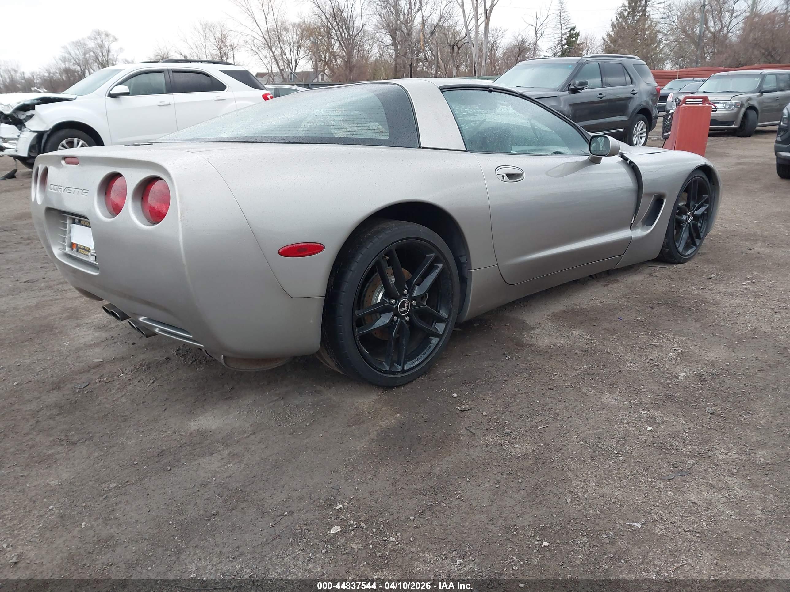 CHEVROLET CORVETTE image 4