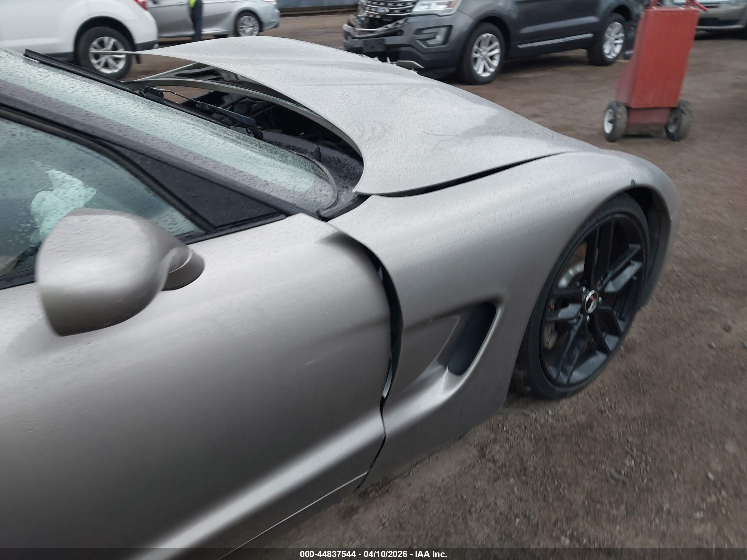 CHEVROLET CORVETTE image 6