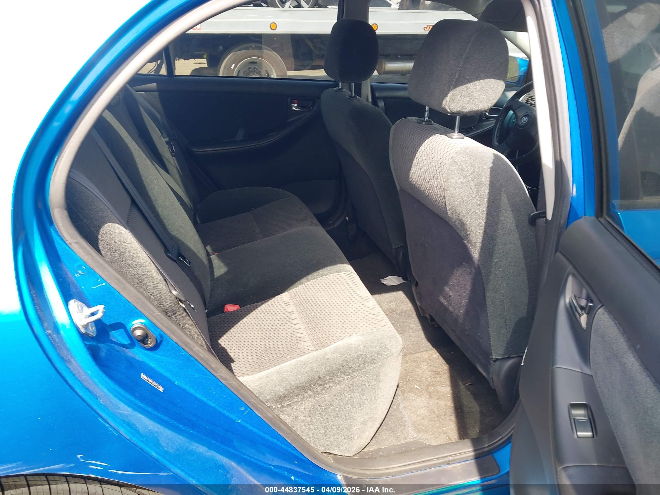 TOYOTA COROLLA image 8