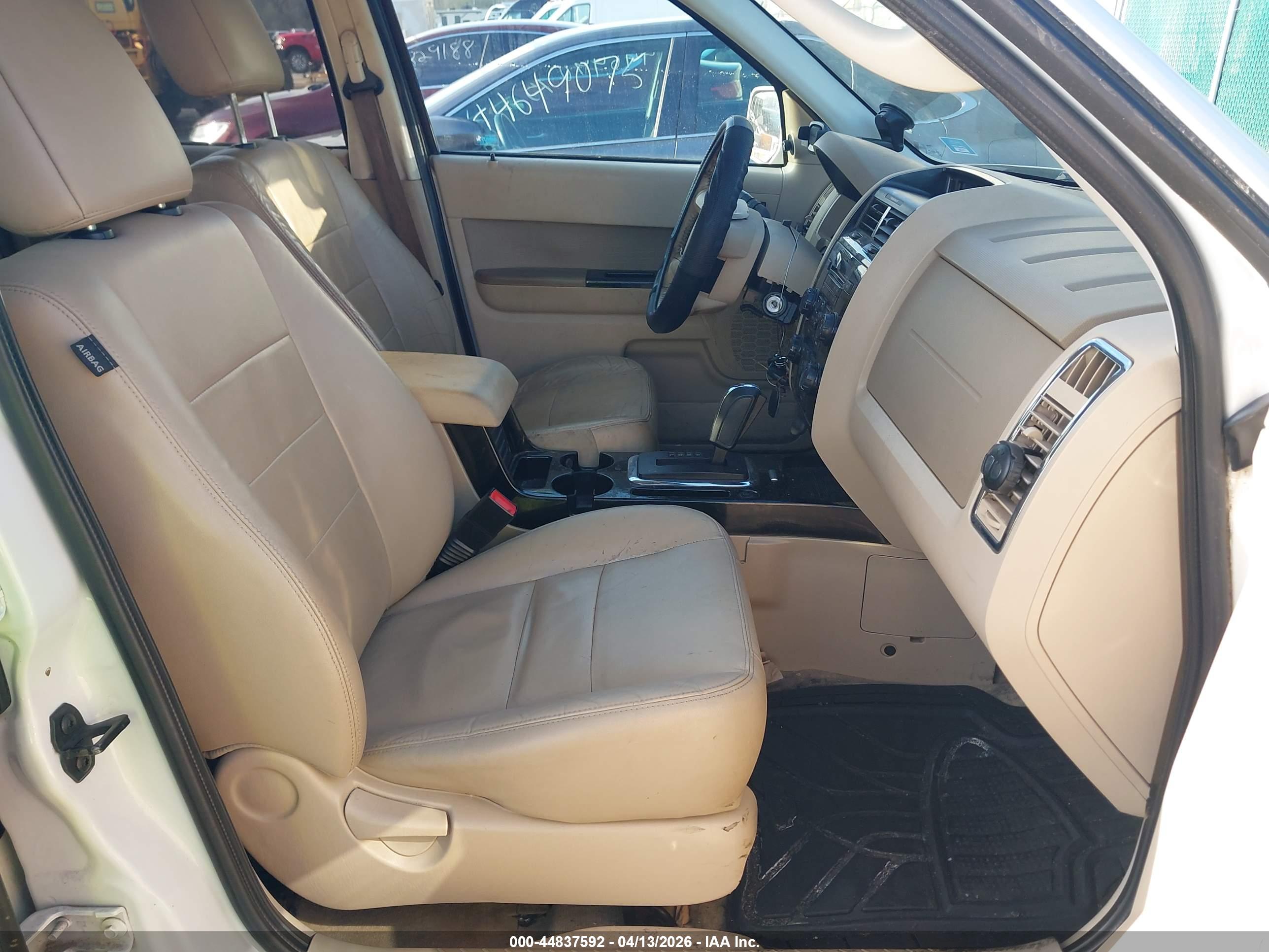 FORD ESCAPE image 5