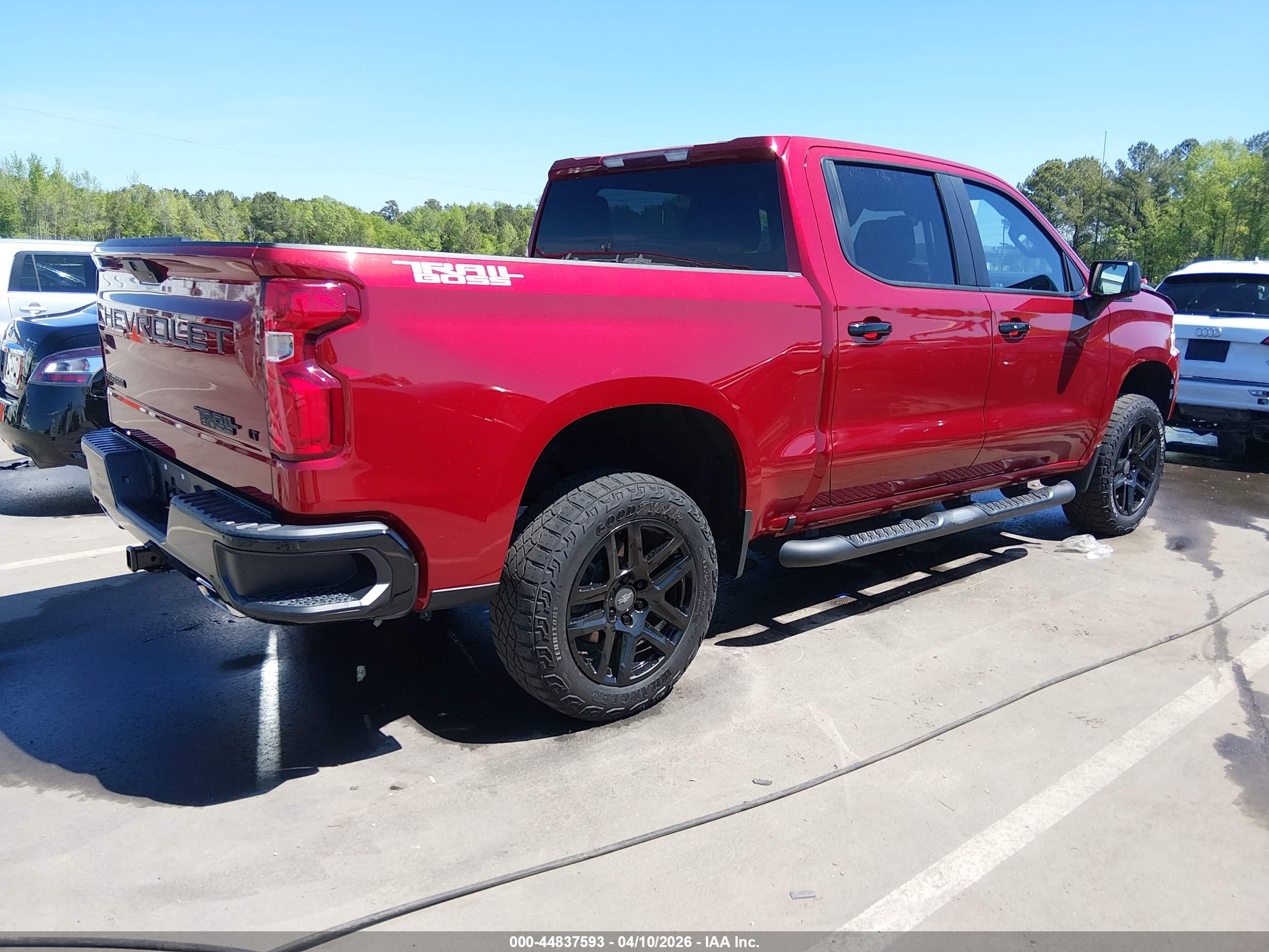 CHEVROLET SILVERADO image 4