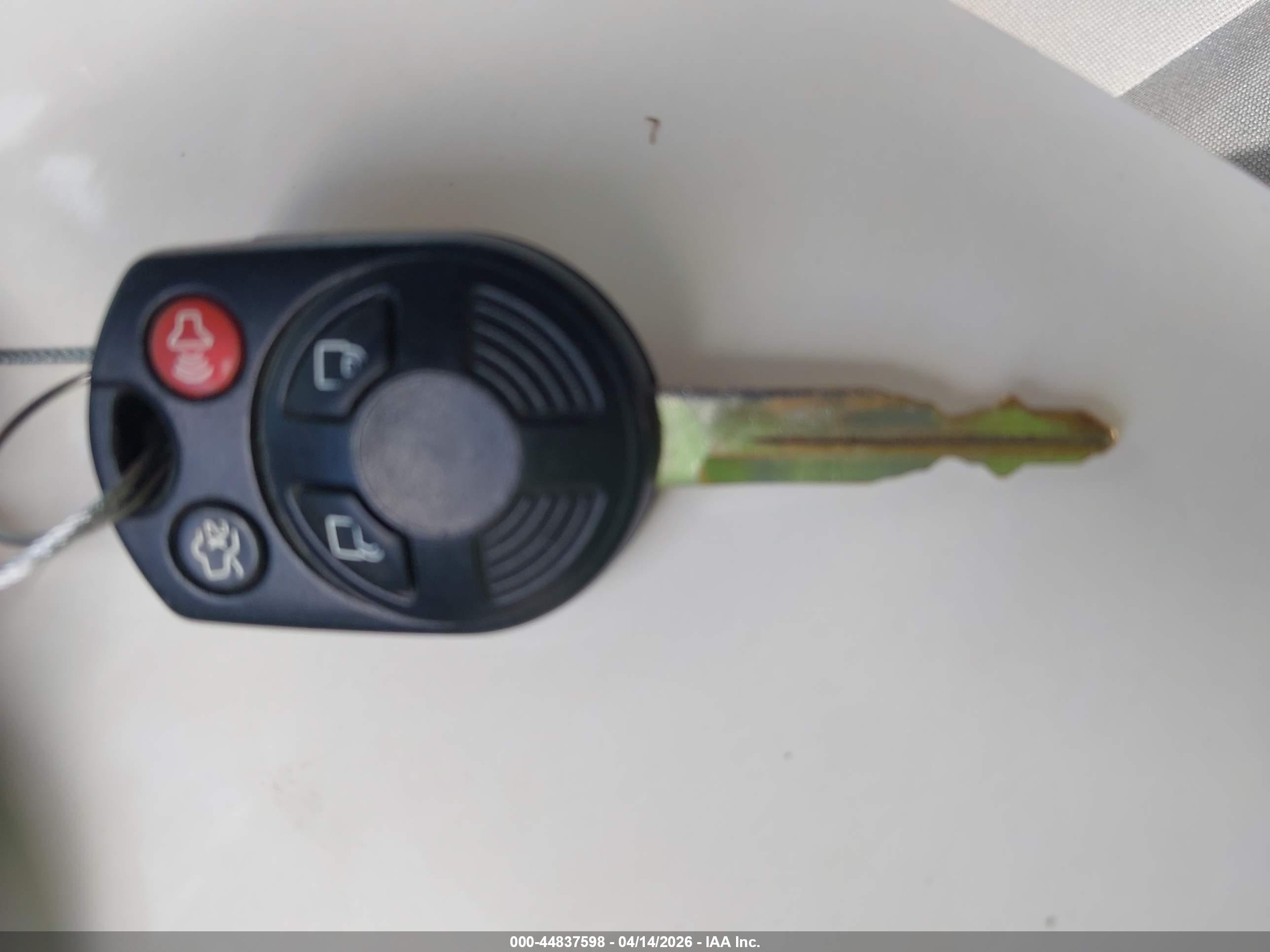 FORD ESCAPE image 11