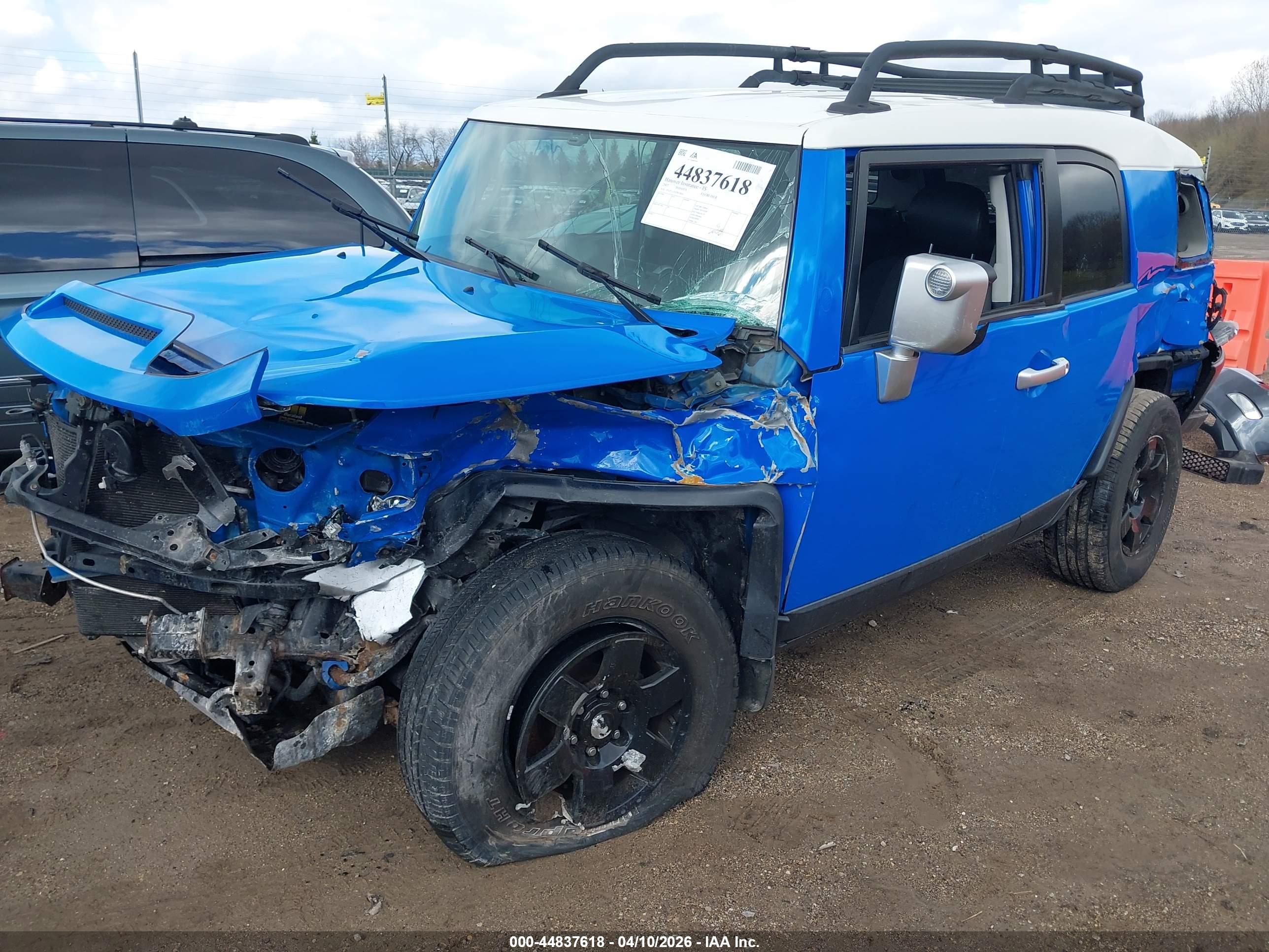 TOYOTA FJ image 2
