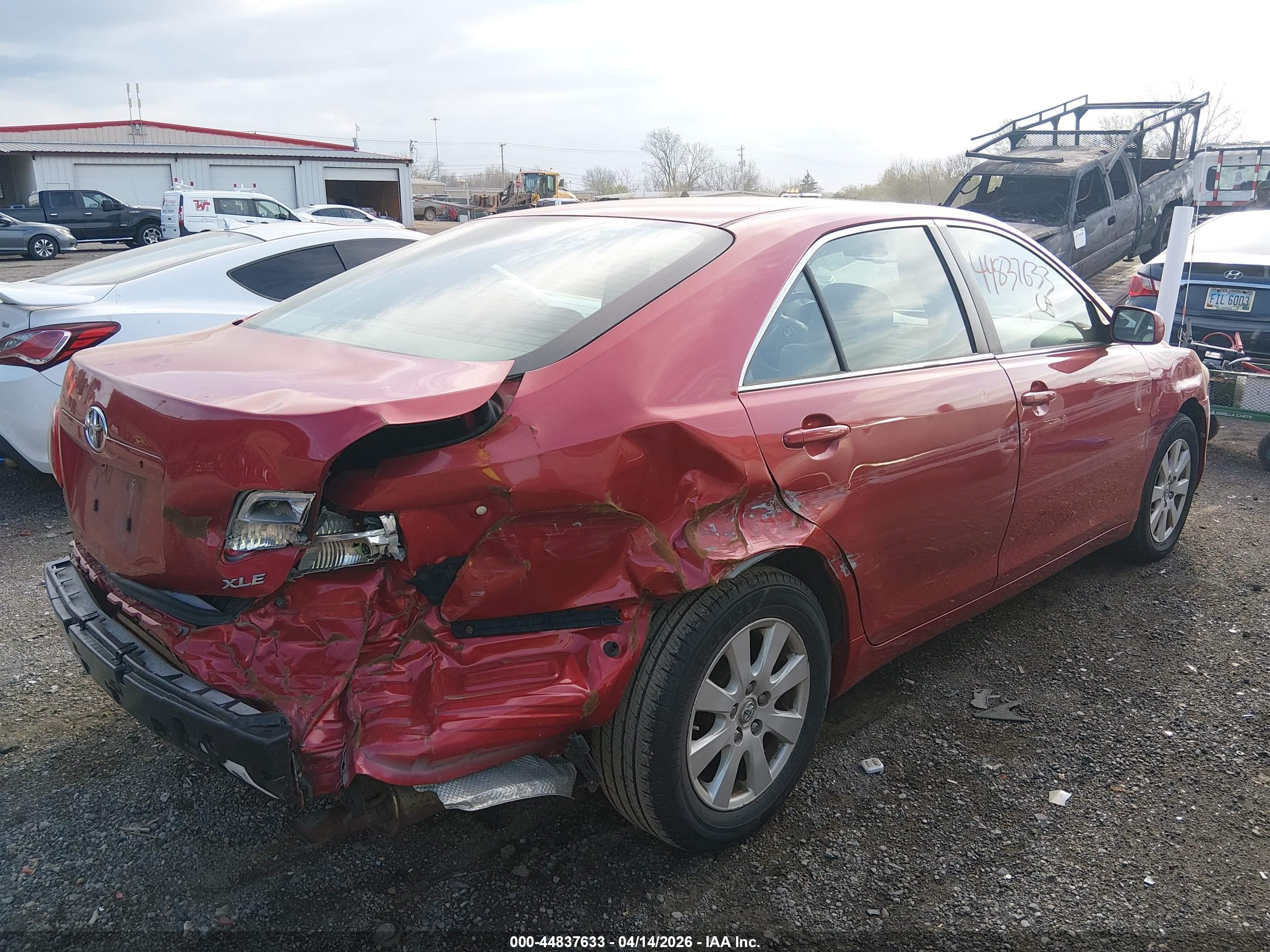 TOYOTA CAMRY image 6