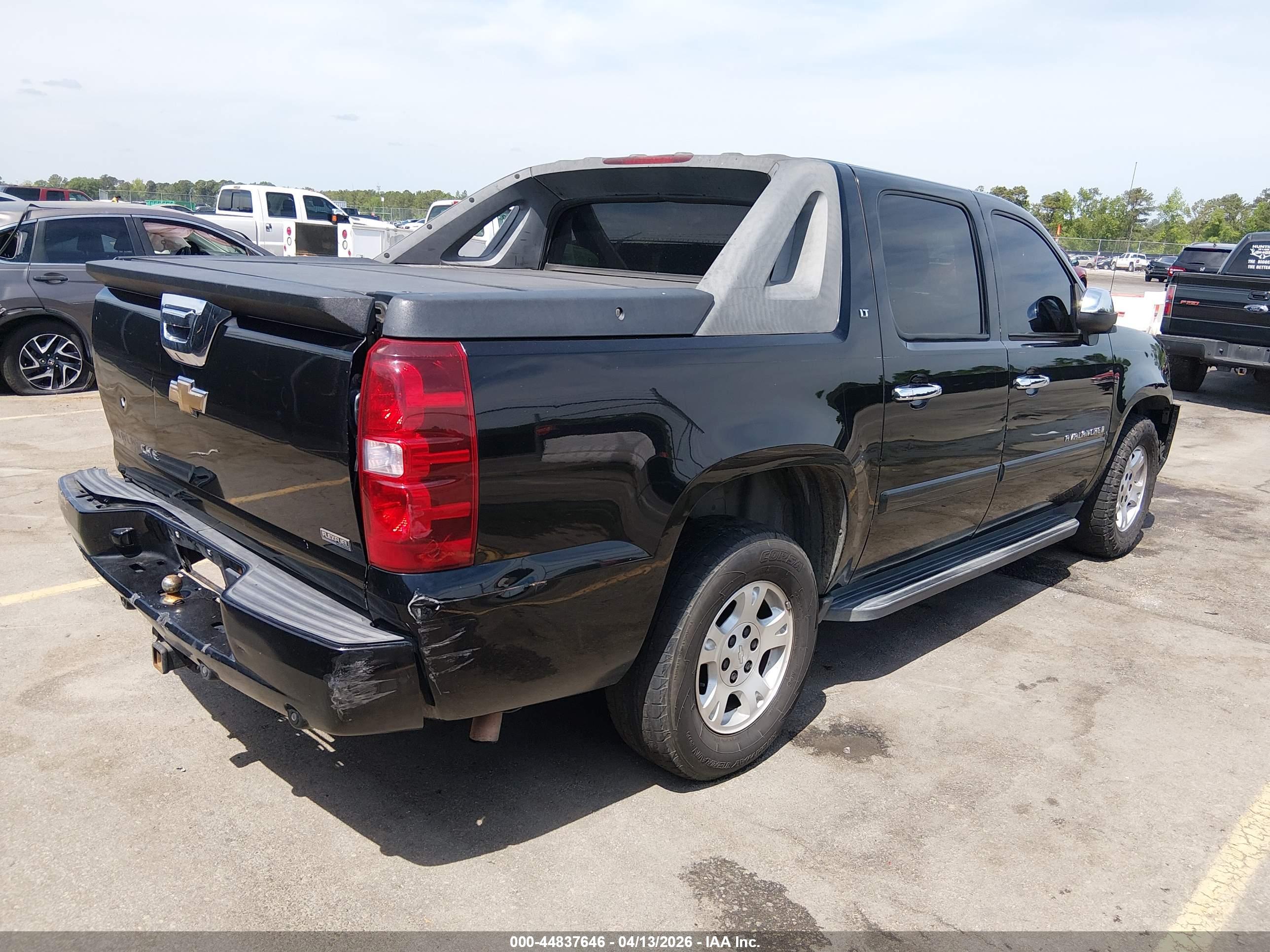 CHEVROLET AVALANCHE image 4