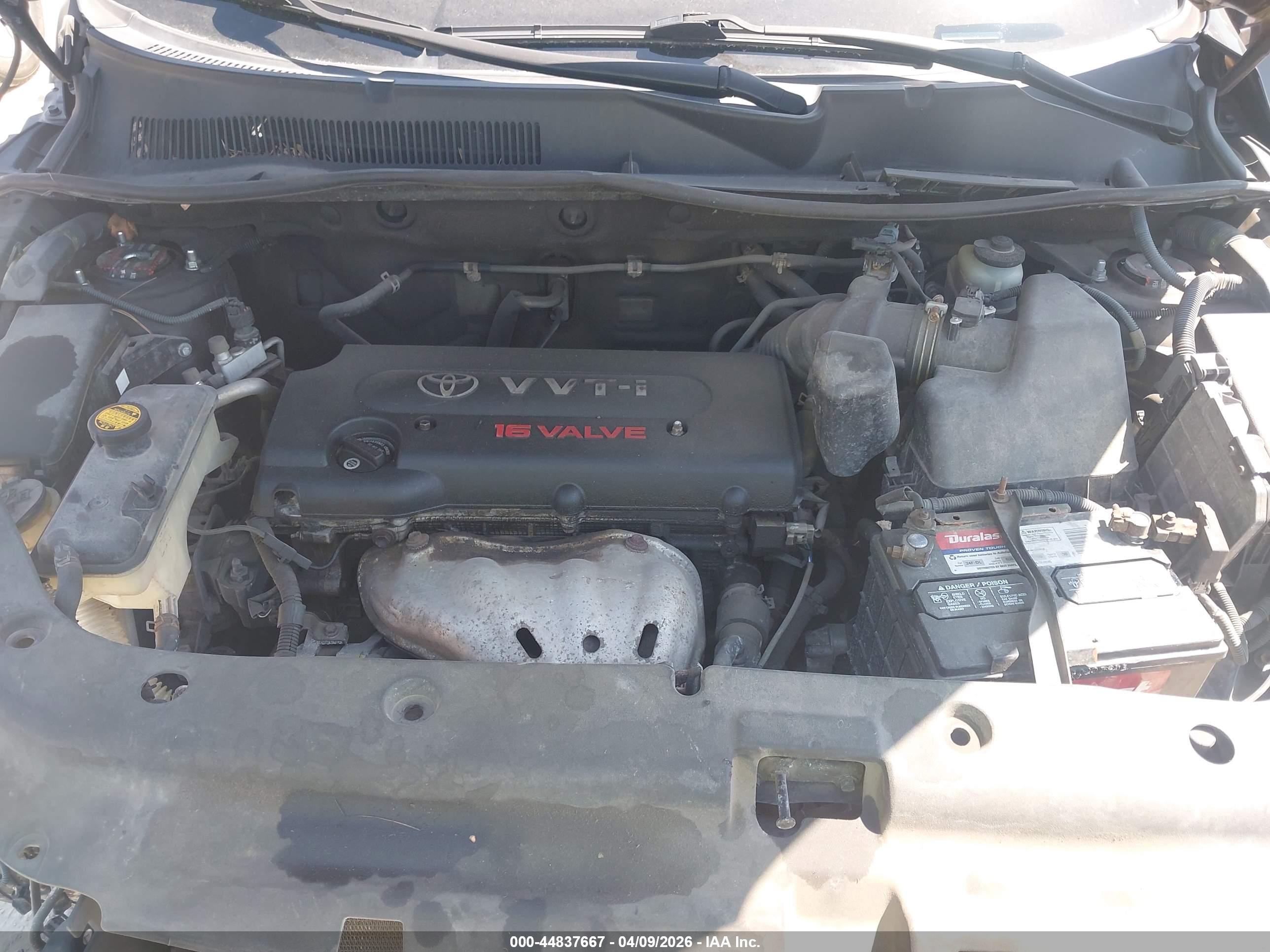 TOYOTA RAV4 image 10
