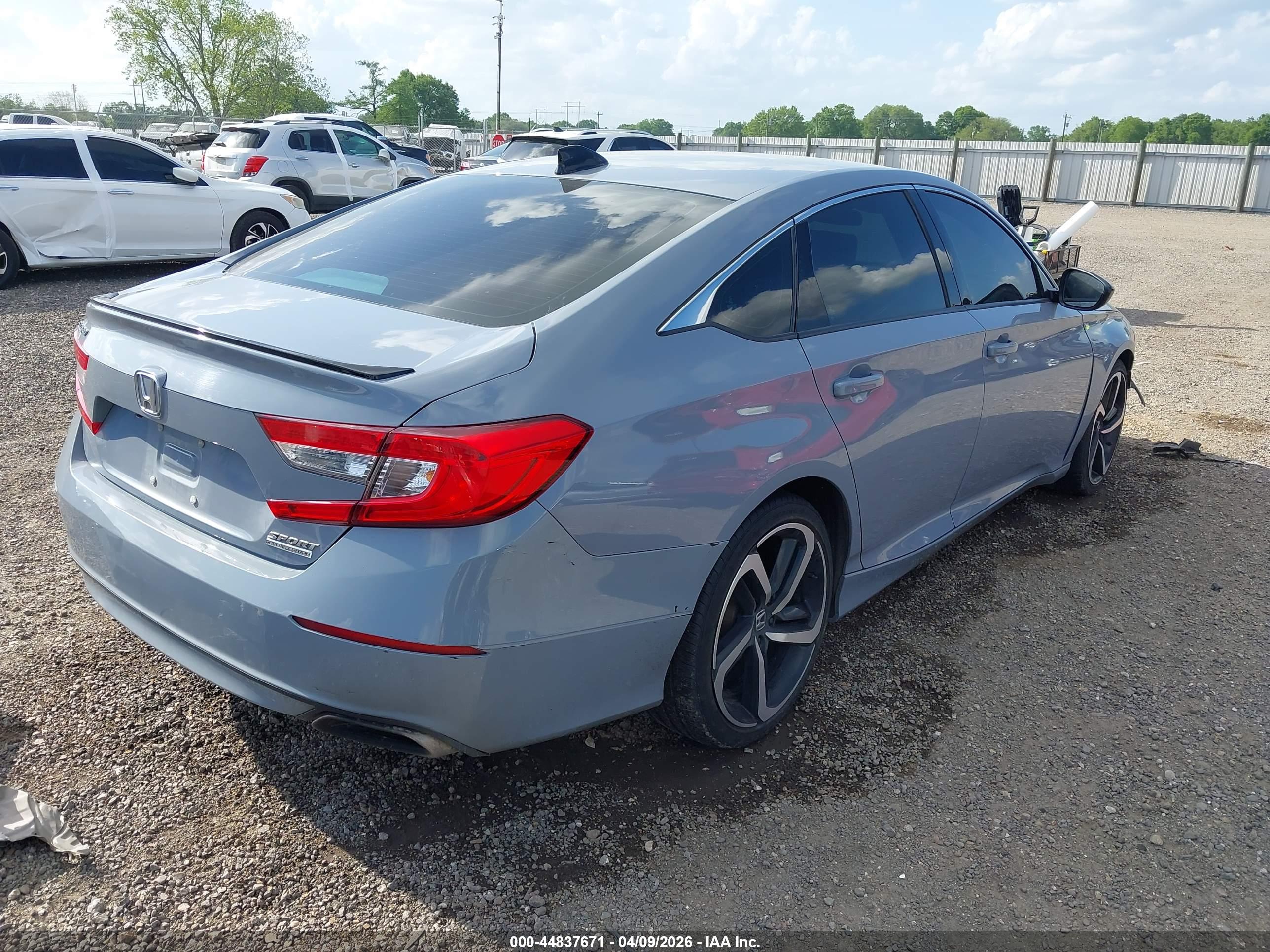 HONDA ACCORD image 4