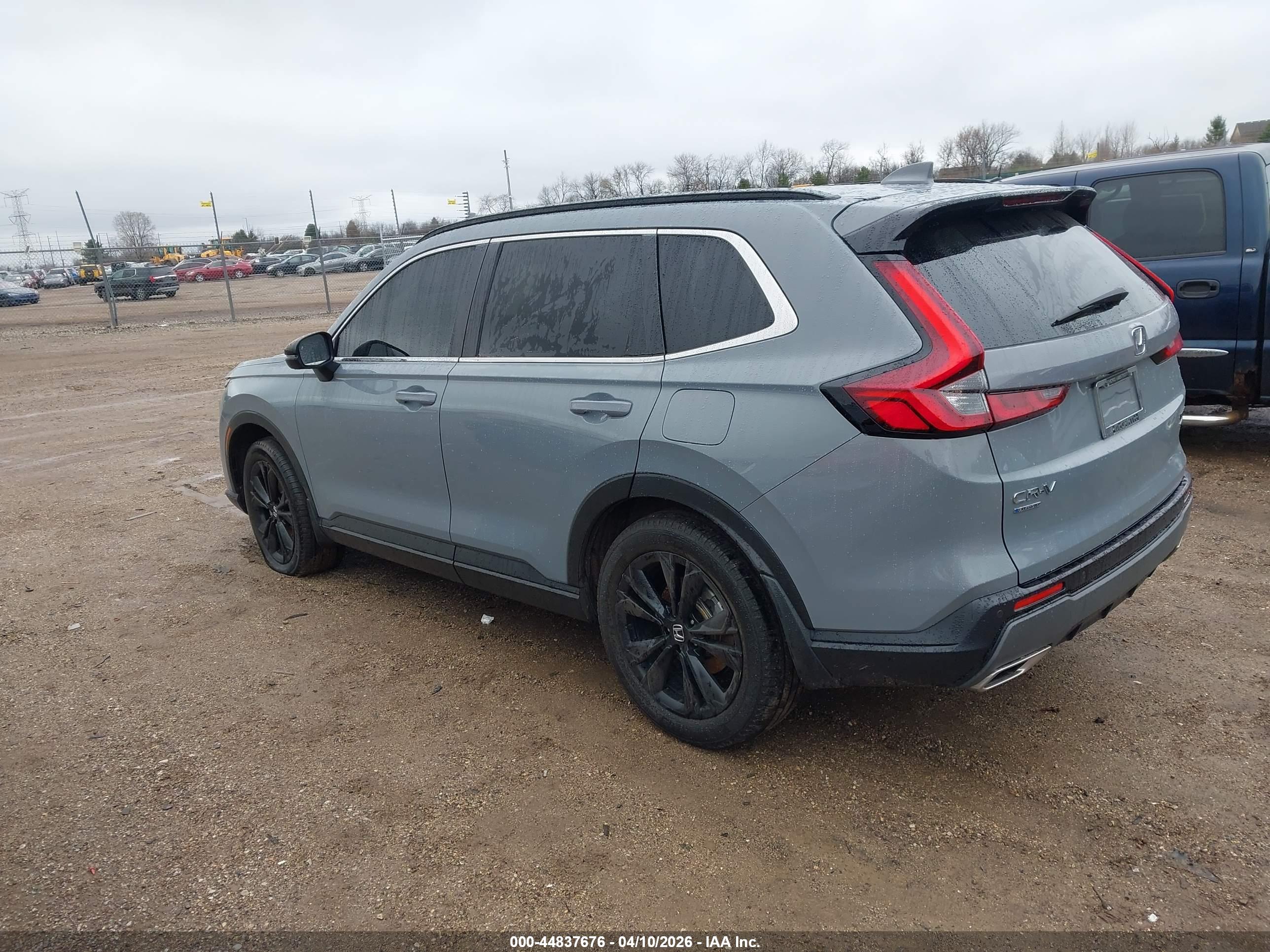HONDA CR-V image 3