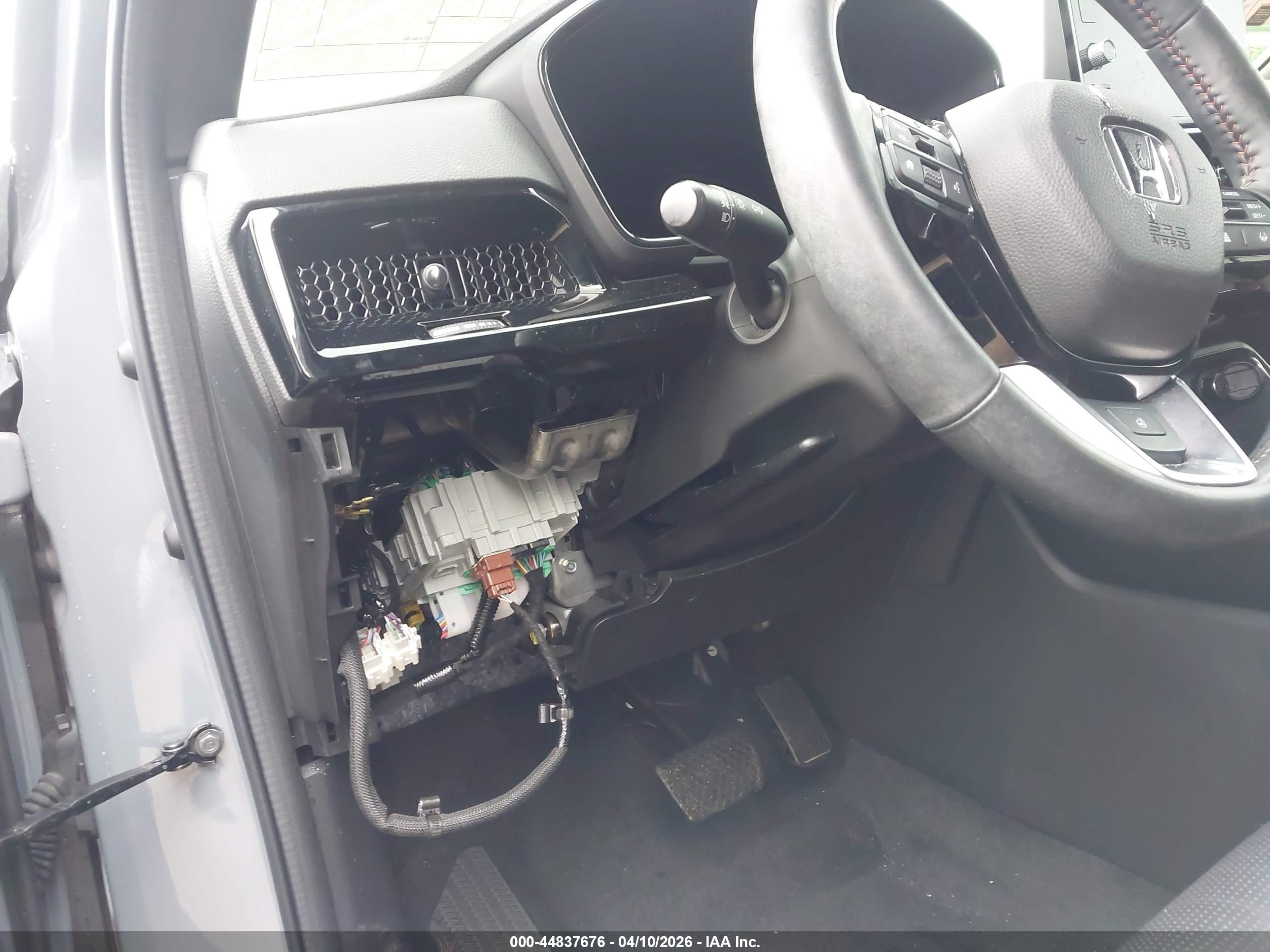 HONDA CR-V image 6